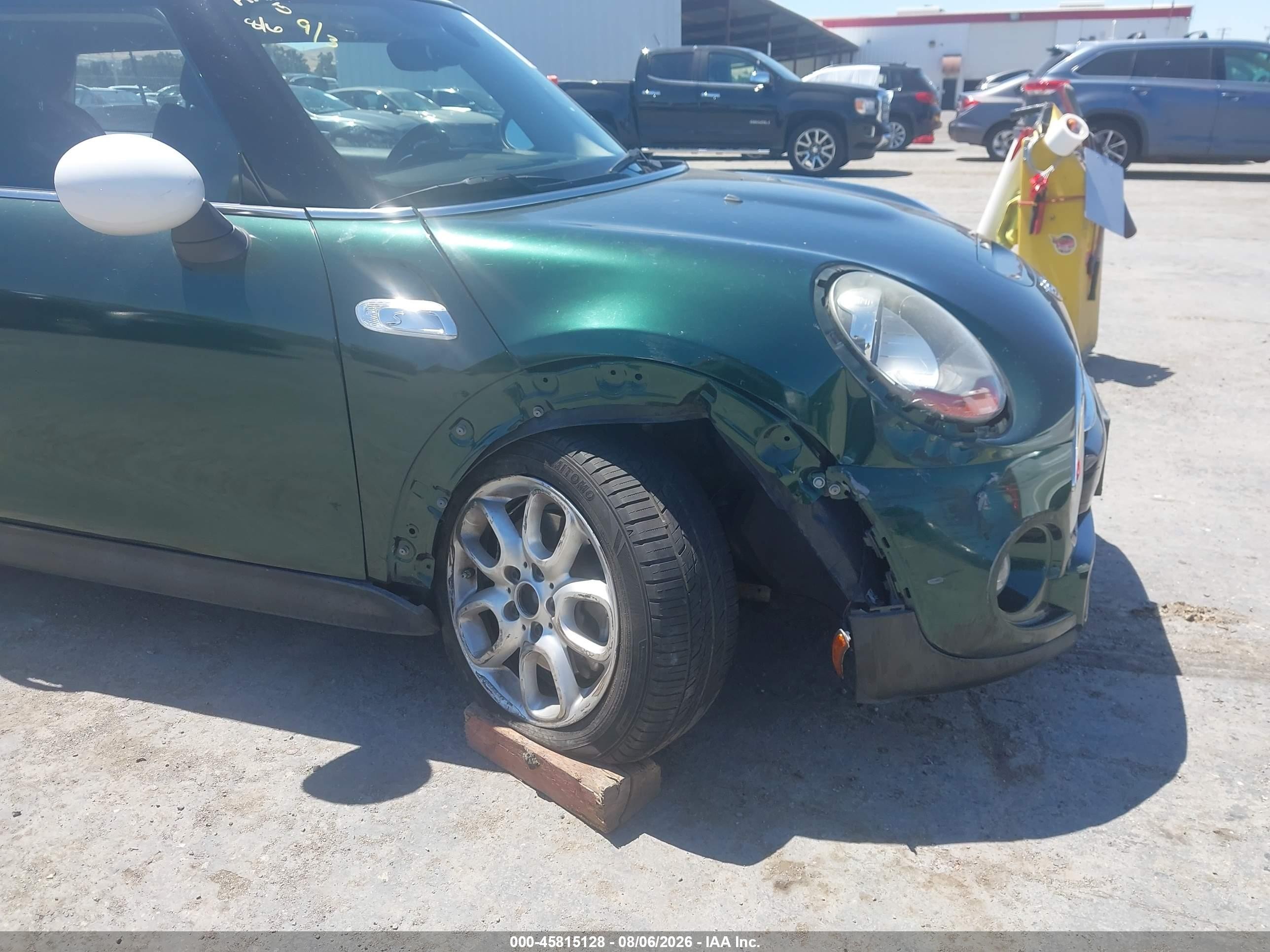 2015 Mini Hardtop Cooper S Green vin: WMWXP7C58F2A42116