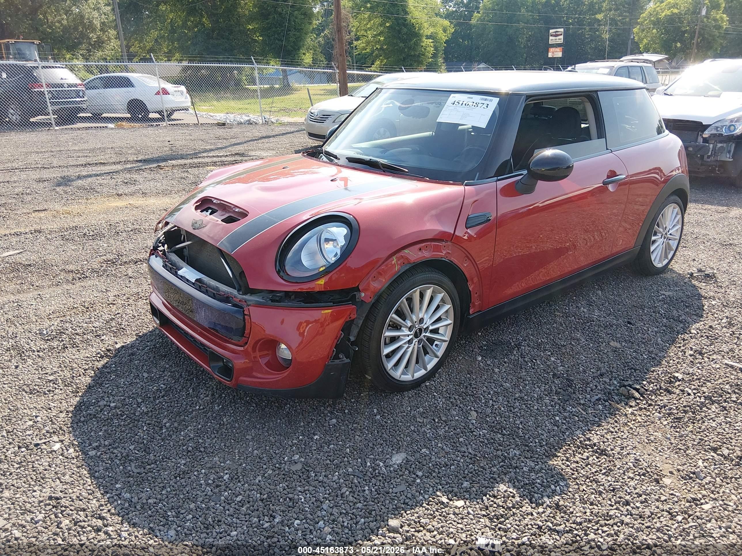 2015 Mini Hardtop Cooper S Red vin: WMWXP7C58F2A60860