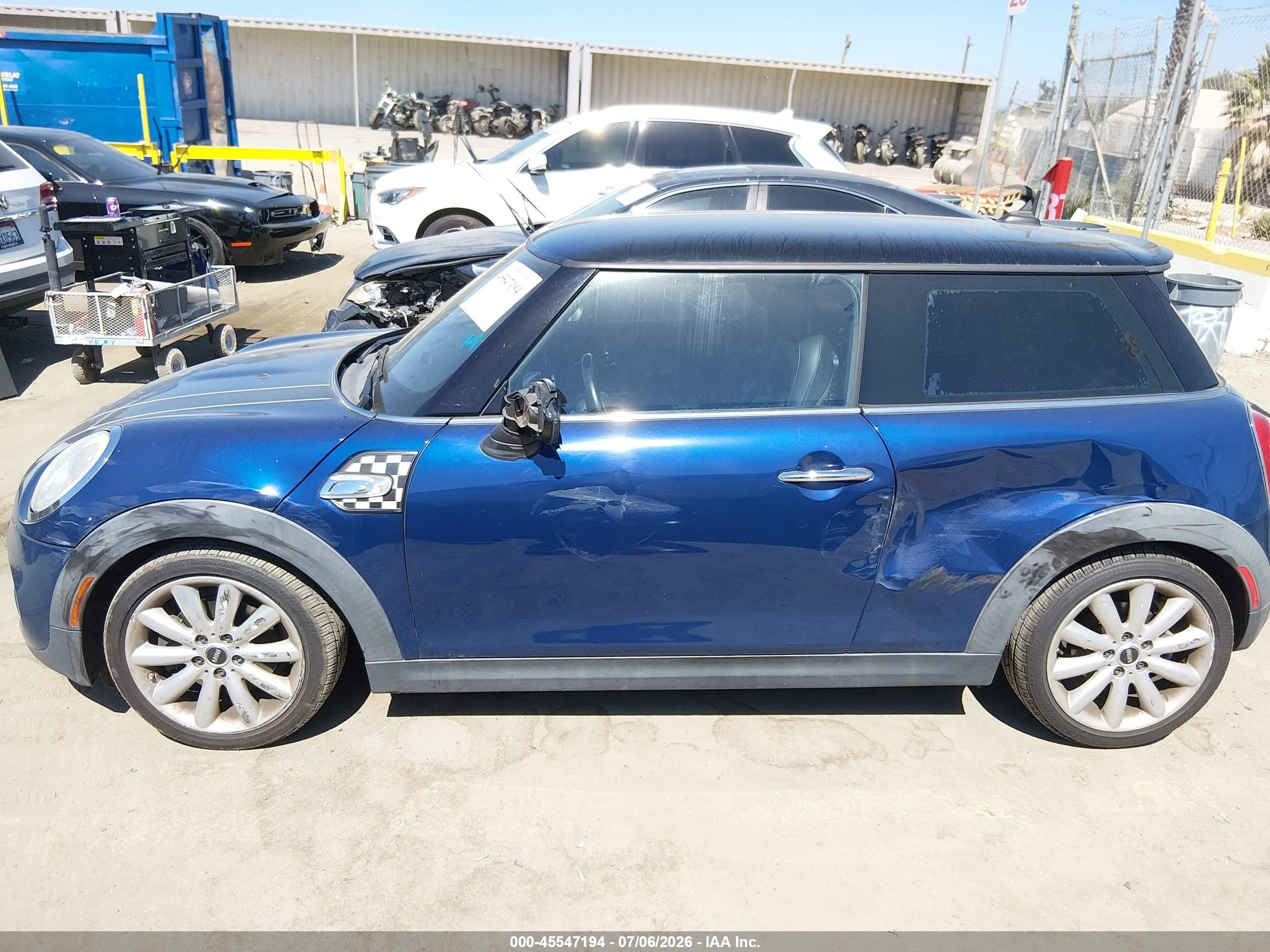 2015 Mini Hardtop Cooper S Синий vin: WMWXP7C59F2A33344