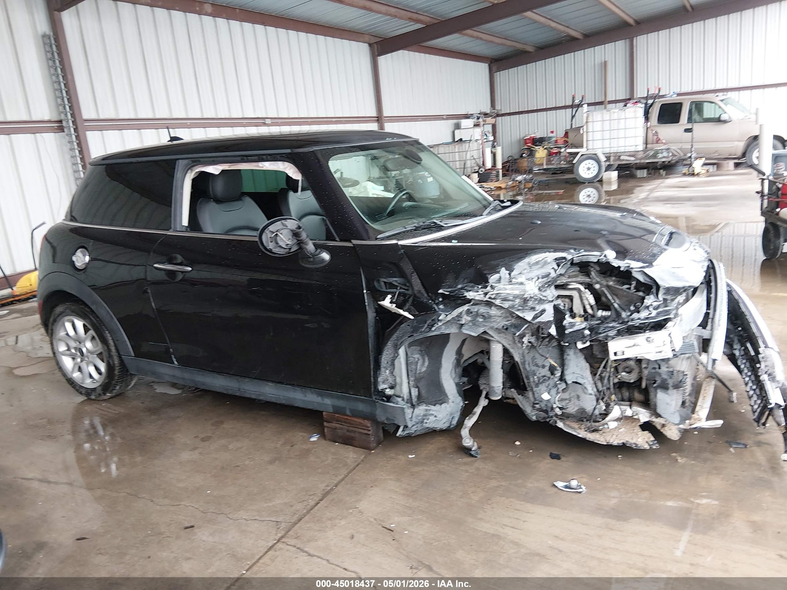2019 Mini Hardtop Cooper S Черный vin: WMWXP7C5XK2A50552