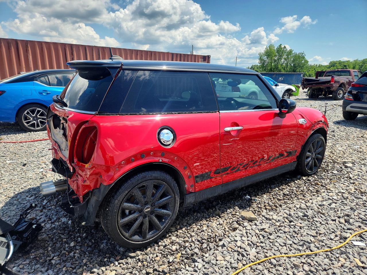 2020 Mini Cooper S Red vin: WMWXR5C01L2L85233