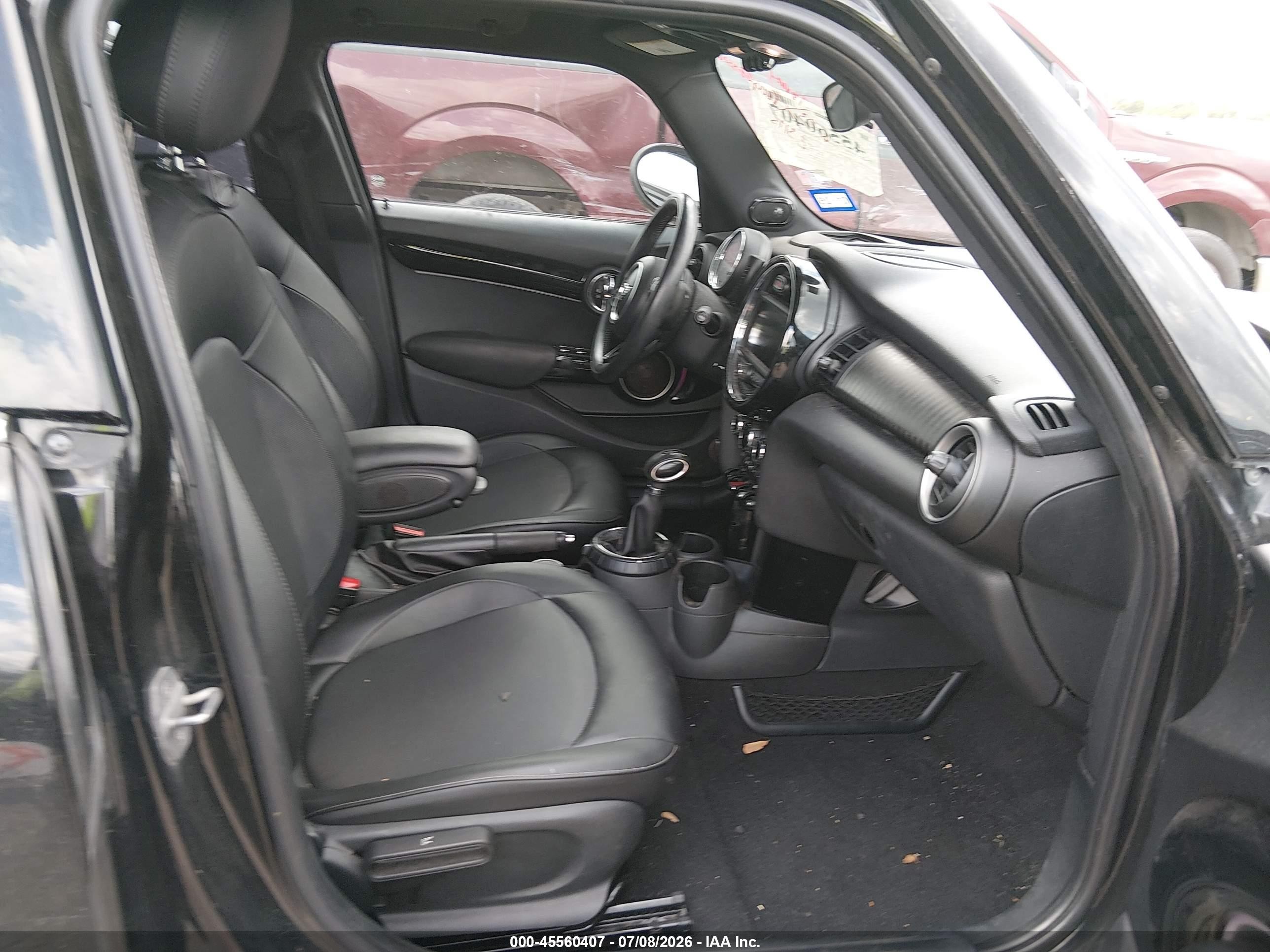 2015 Mini Hardtop Cooper Черный vin: WMWXS5C50FT826980