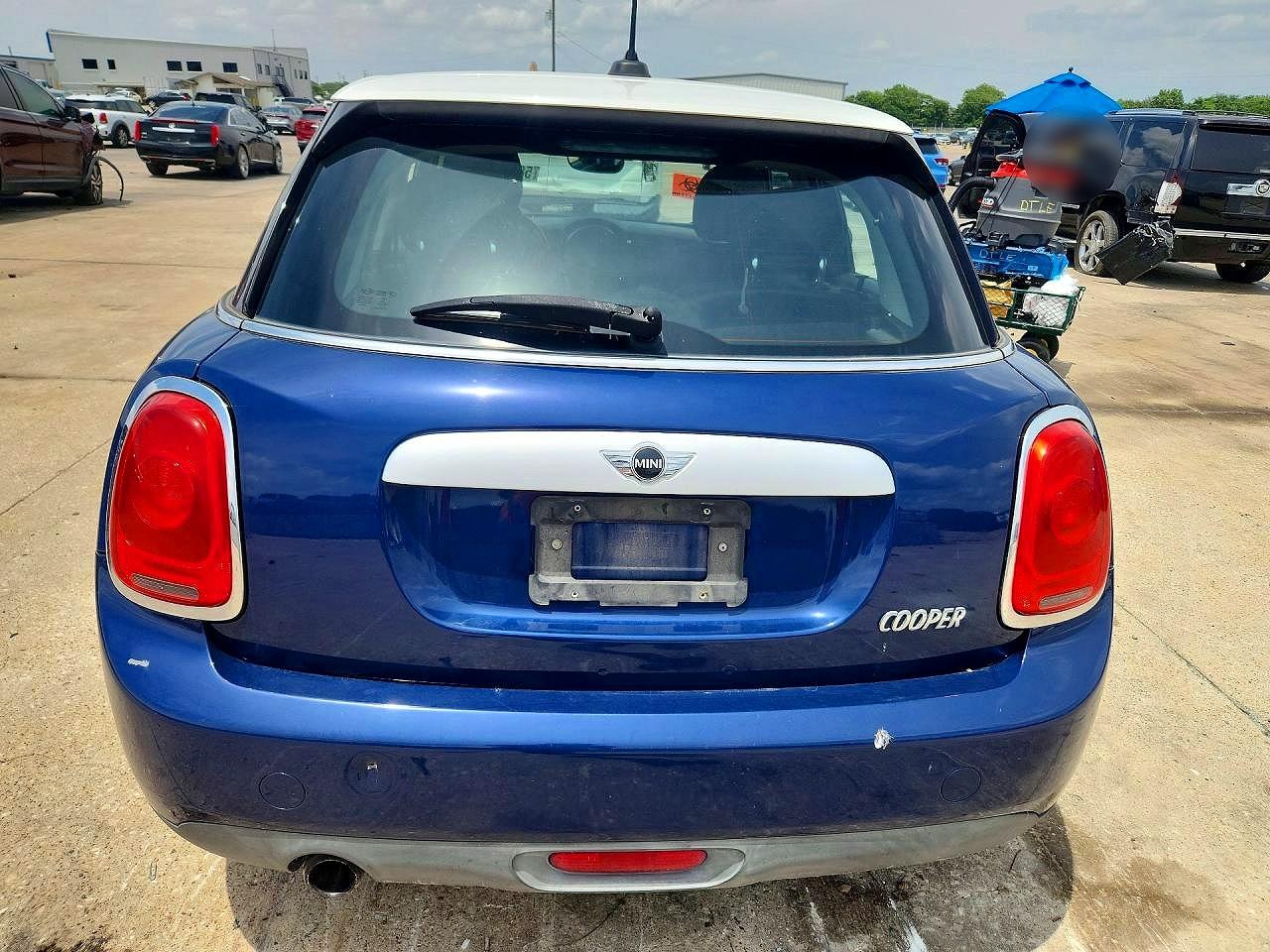 2015 Mini Cooper Blue vin: WMWXS5C50FT830950