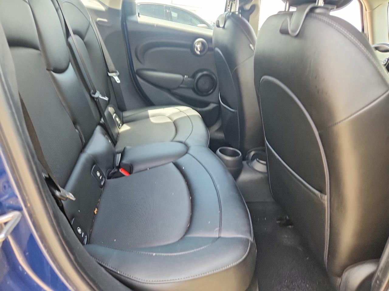 2015 Mini Cooper Blue vin: WMWXS5C50FT830950