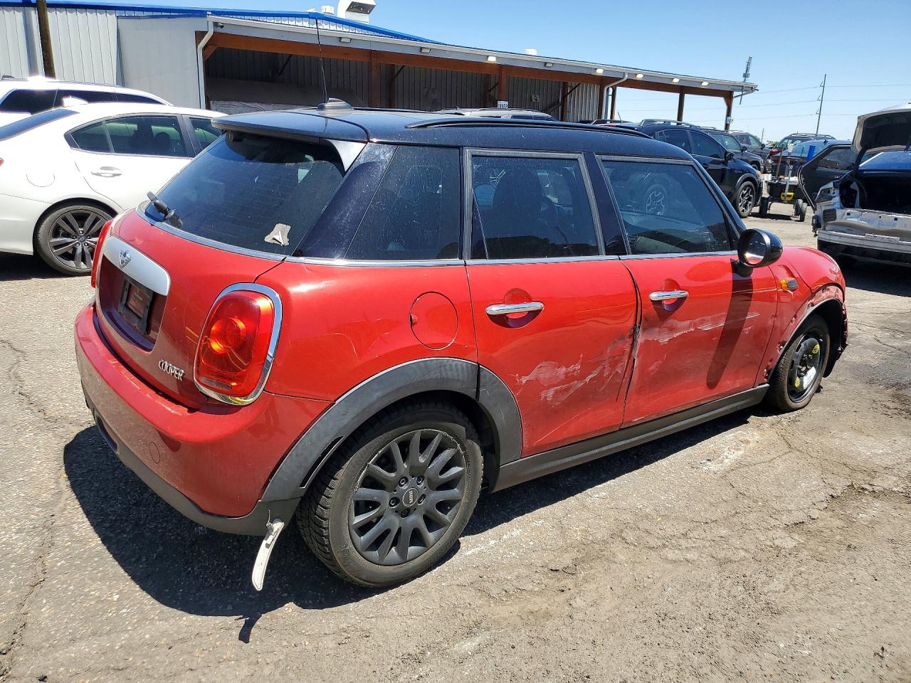 2015 Mini Cooper Red vin: WMWXS5C52FT830240