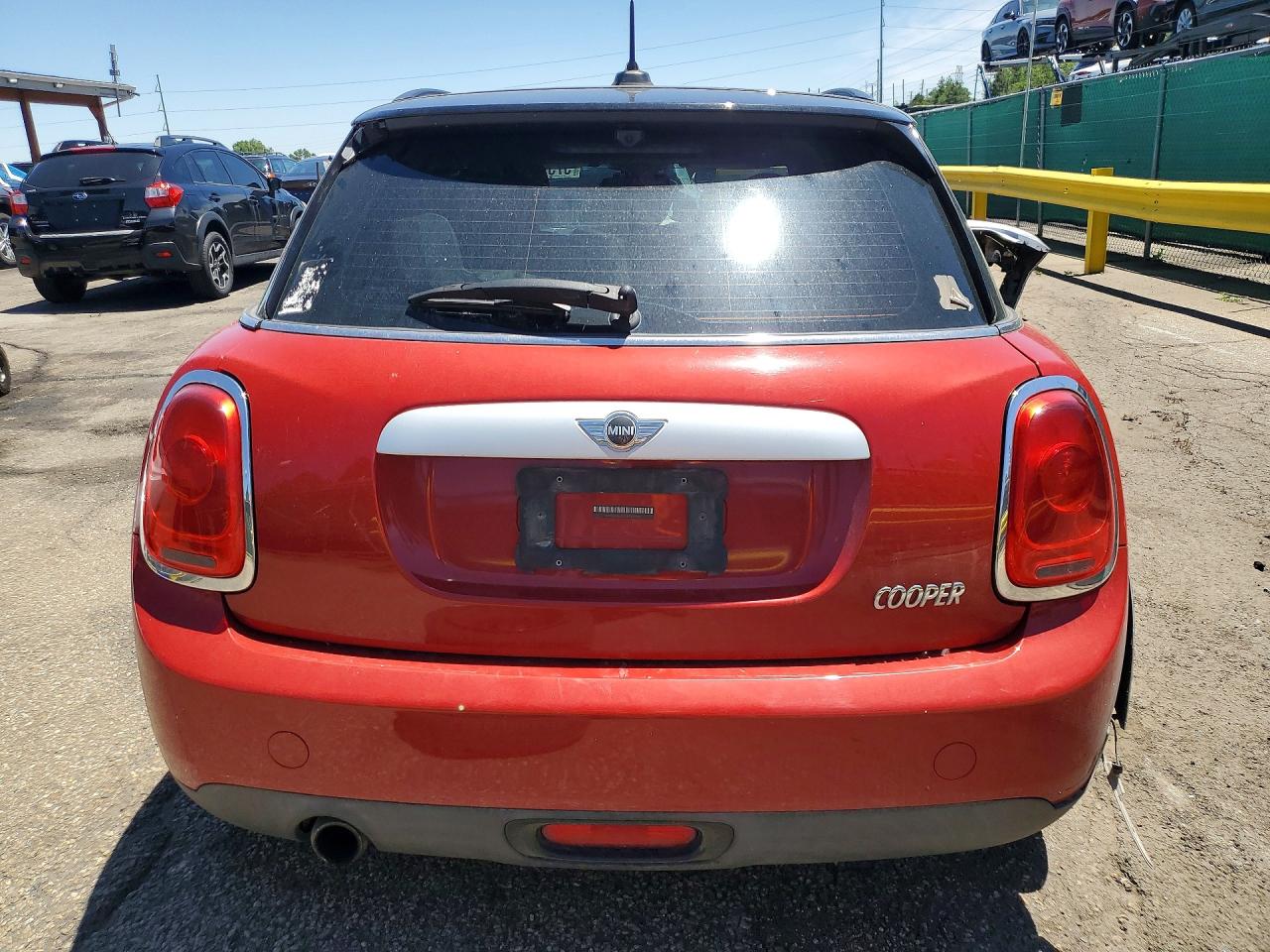 2015 Mini Cooper Red vin: WMWXS5C52FT830240