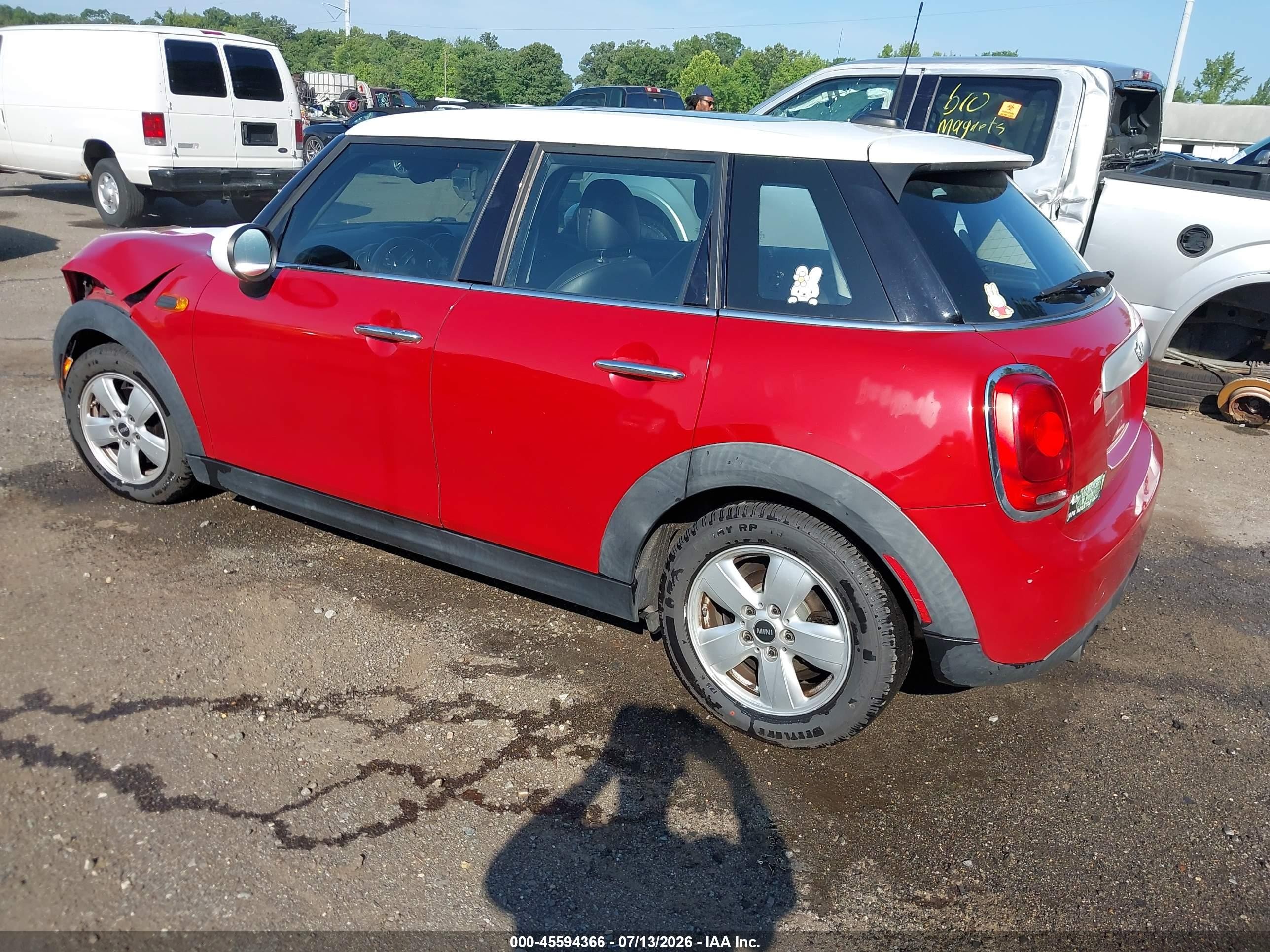 2015 Mini Hardtop Cooper Red vin: WMWXS5C53FT827461
