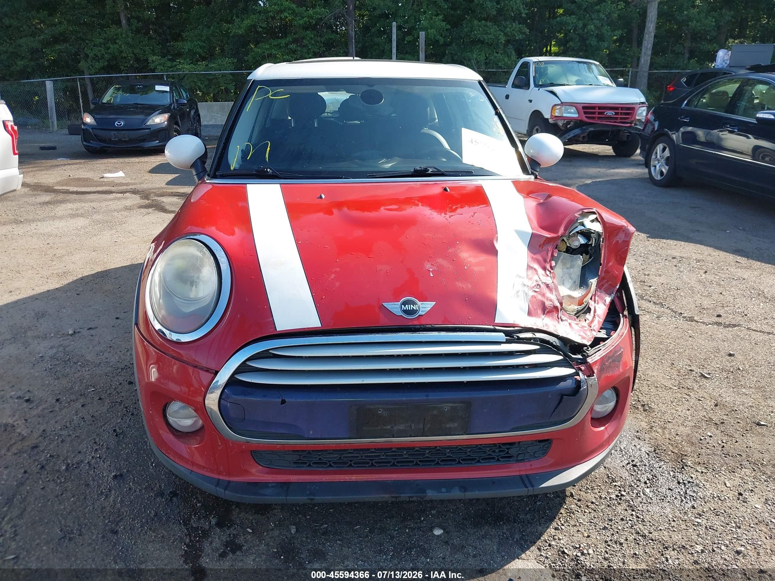2015 Mini Hardtop Cooper Red vin: WMWXS5C53FT827461