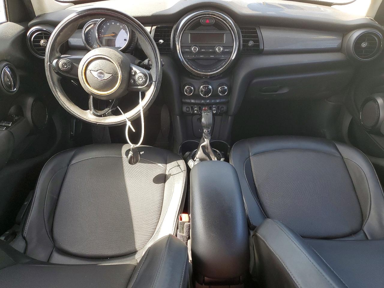 2015 Mini Cooper Red vin: WMWXS5C54FT833754