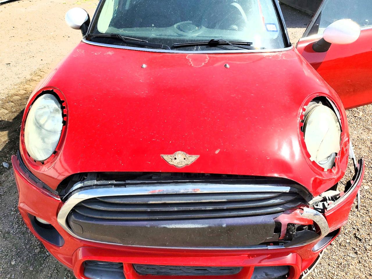 2015 Mini Cooper Red vin: WMWXS5C54FT833754
