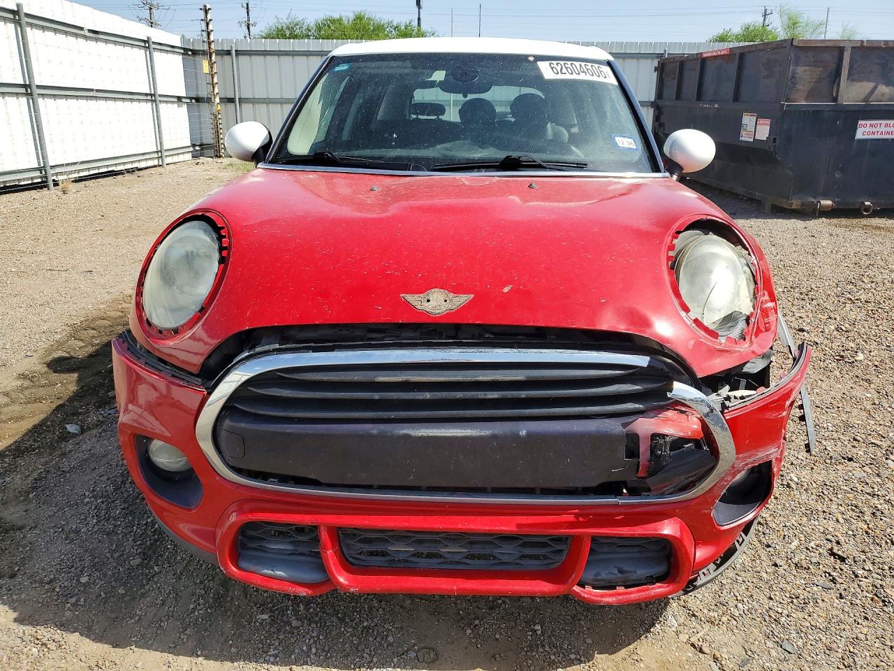 2015 Mini Cooper Red vin: WMWXS5C54FT833754