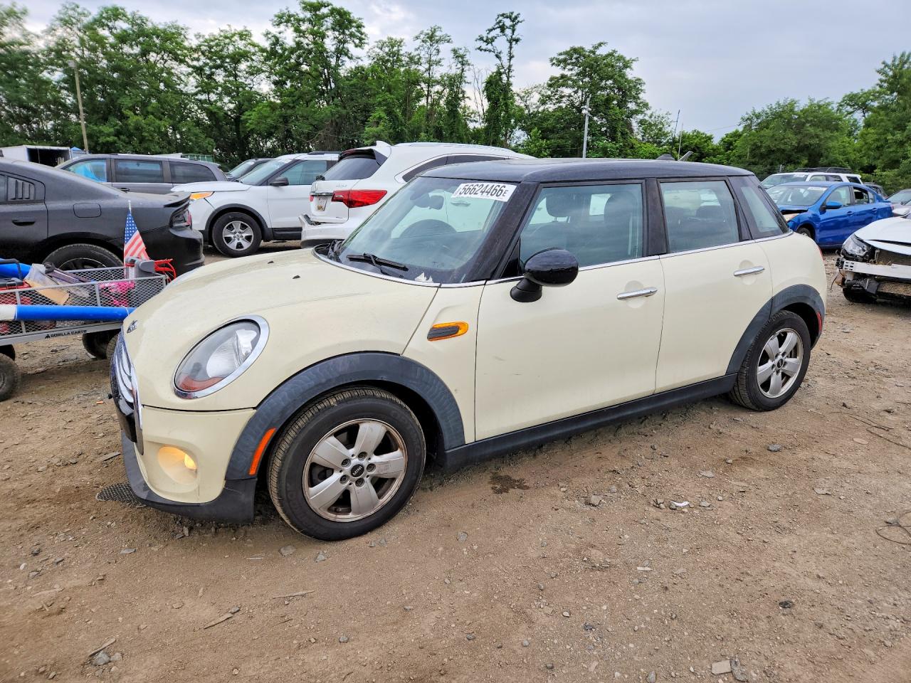 2015 Mini Cooper White vin: WMWXS5C54FT837142