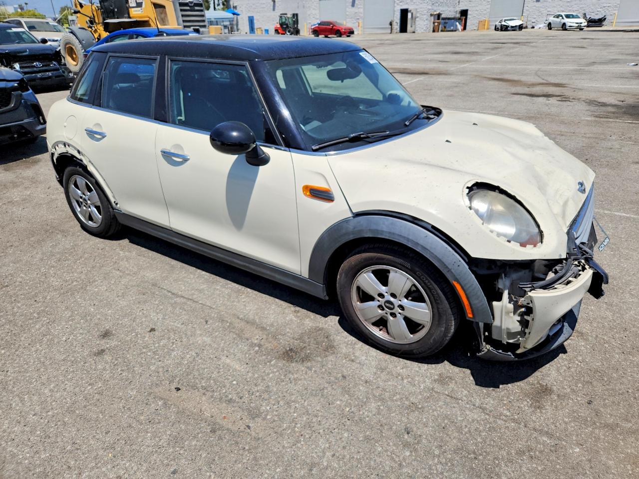 2015 Mini Cooper Beige vin: WMWXS5C55FT827235
