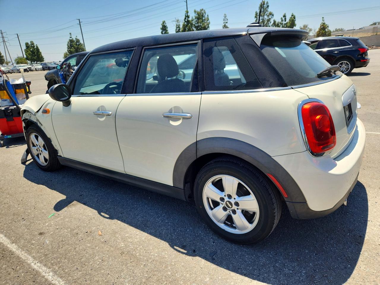 2015 Mini Cooper Beige vin: WMWXS5C55FT827235