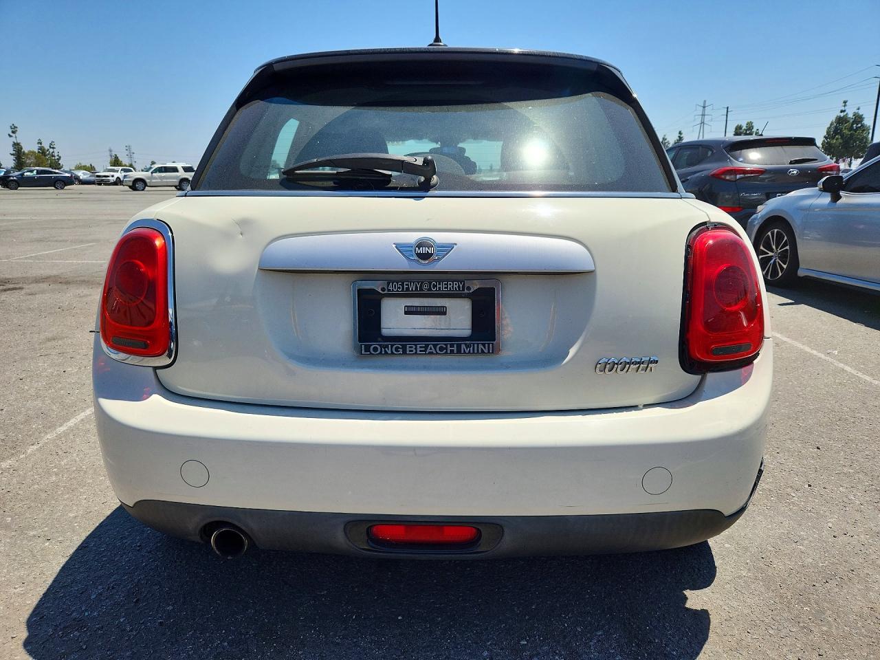 2015 Mini Cooper Beige vin: WMWXS5C55FT827235