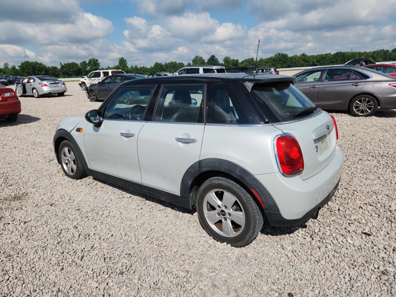2015 Mini Cooper Silver vin: WMWXS5C55FT831253