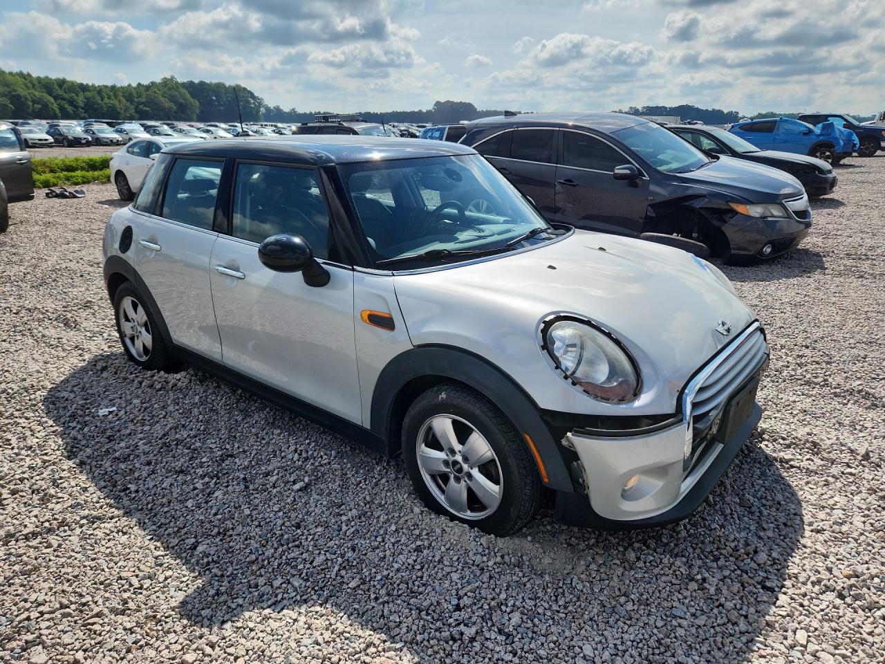 2015 Mini Cooper Silver vin: WMWXS5C55FT831253