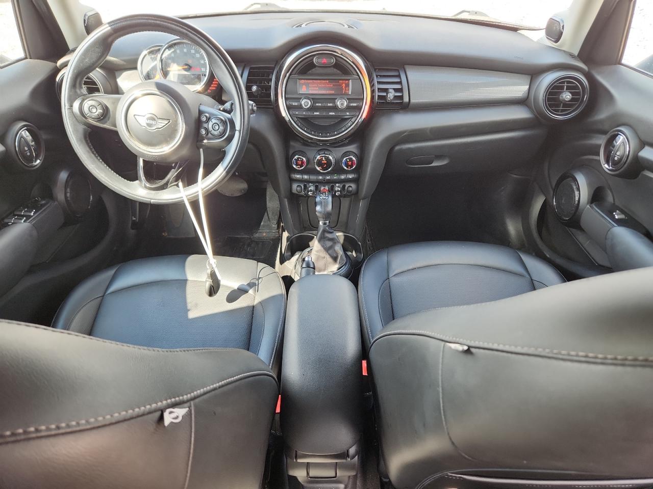 2015 Mini Cooper Silver vin: WMWXS5C55FT831253