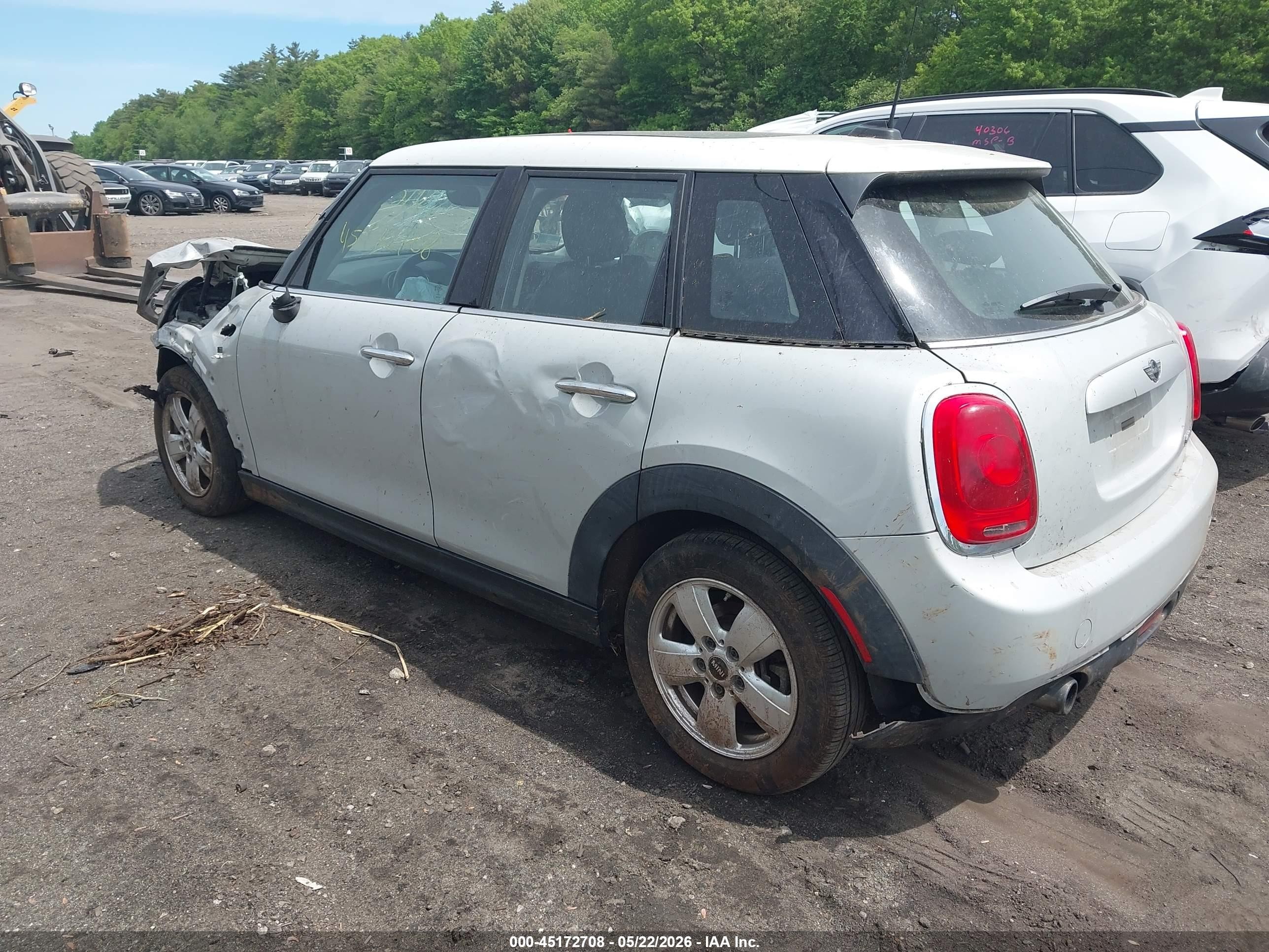 2015 Mini Hardtop Cooper White vin: WMWXS5C56FT827941