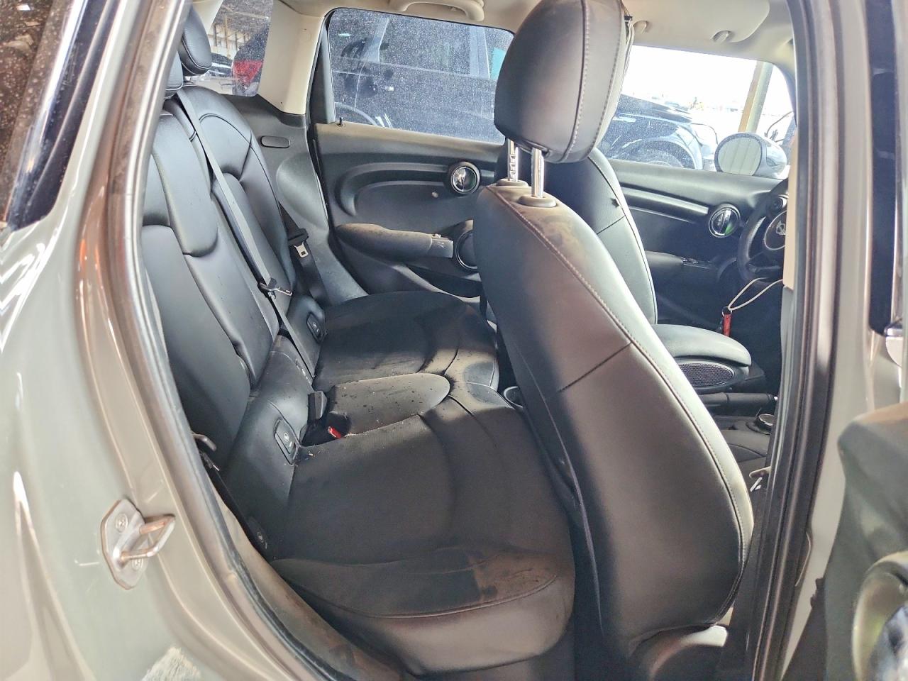 2015 Mini Cooper Gray vin: WMWXS5C56FT831147