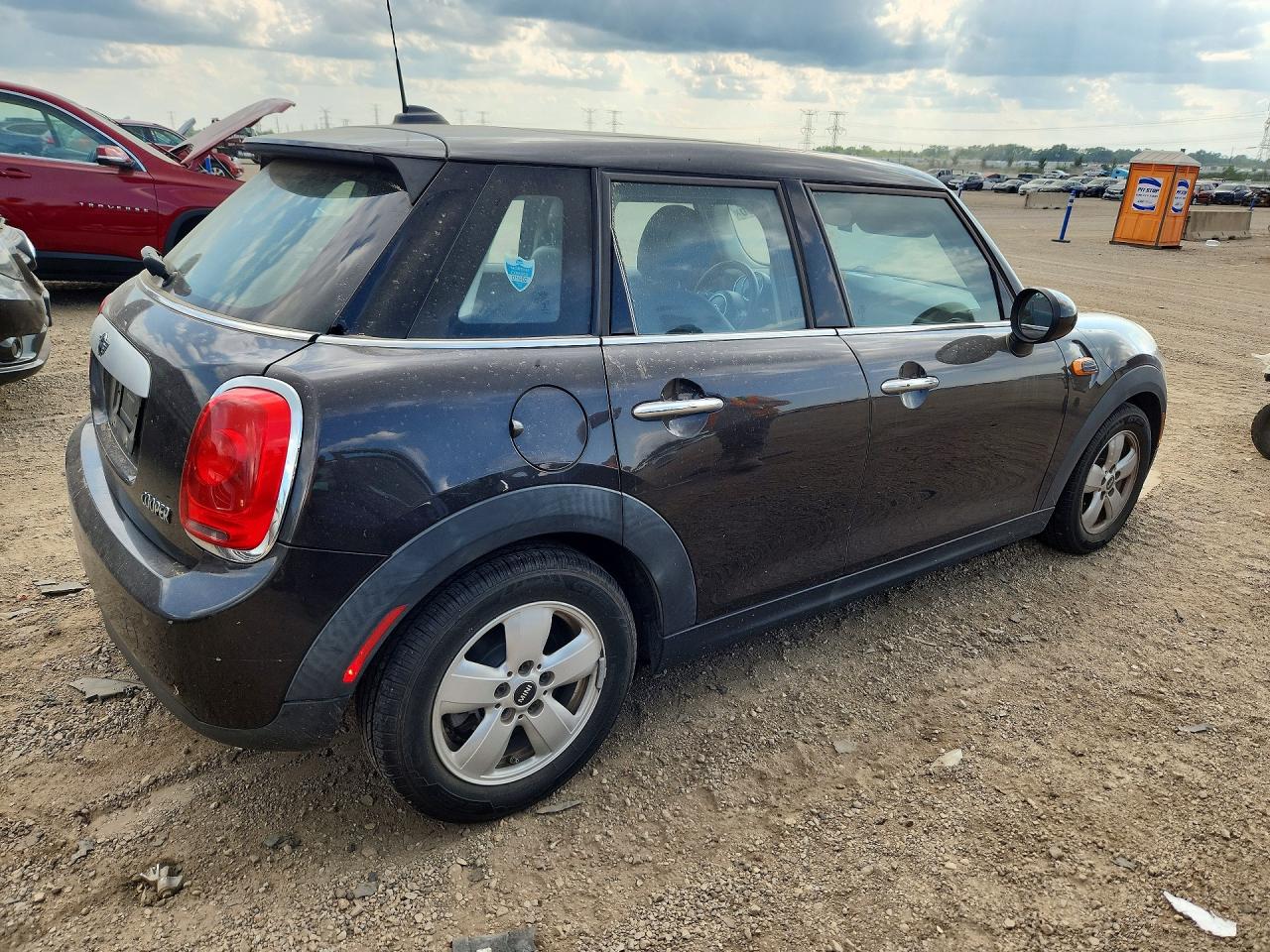 2015 Mini Cooper Charcoal vin: WMWXS5C57FT833554