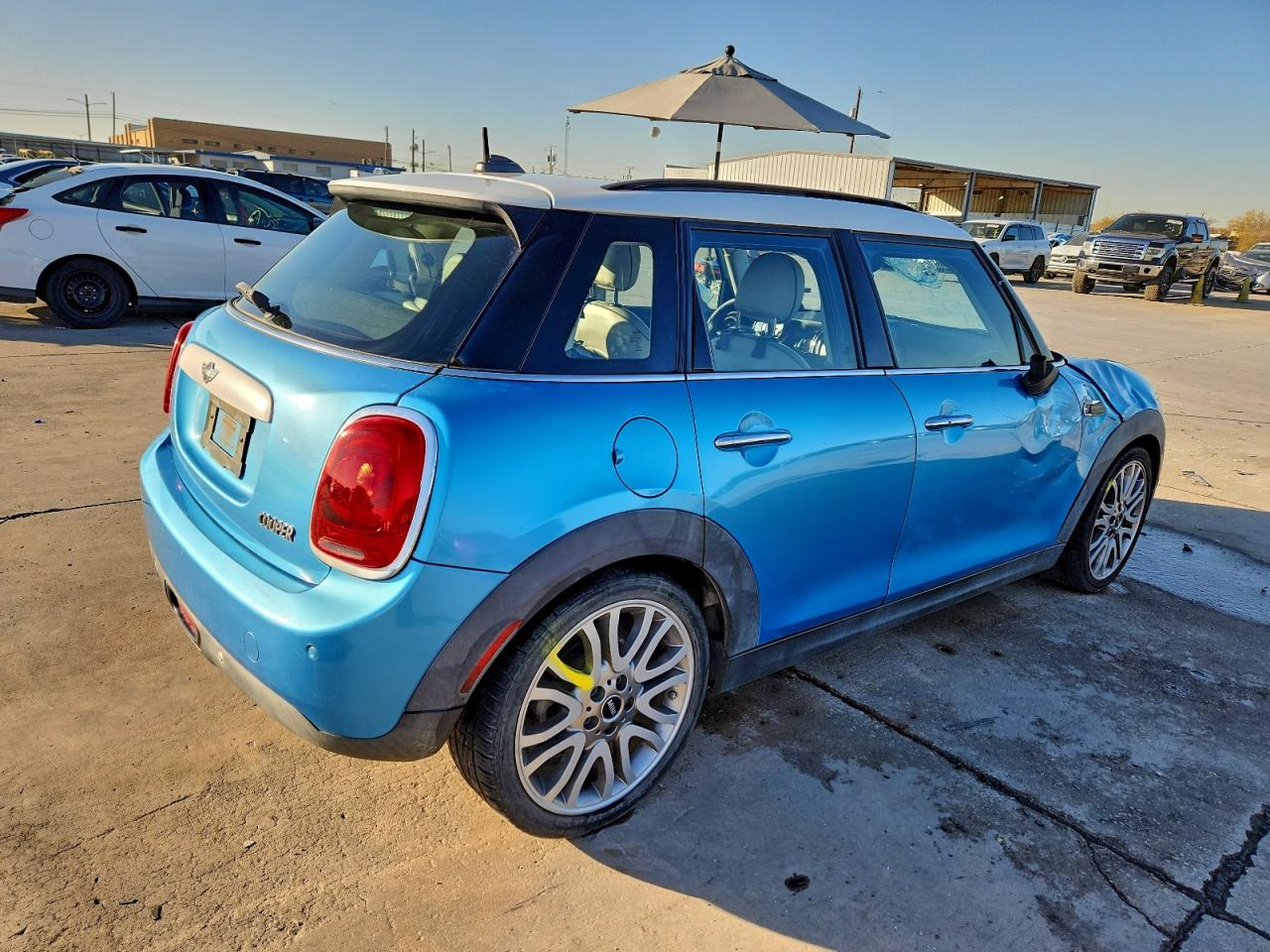 2015 Mini Cooper Blue vin: WMWXS5C58FT828850