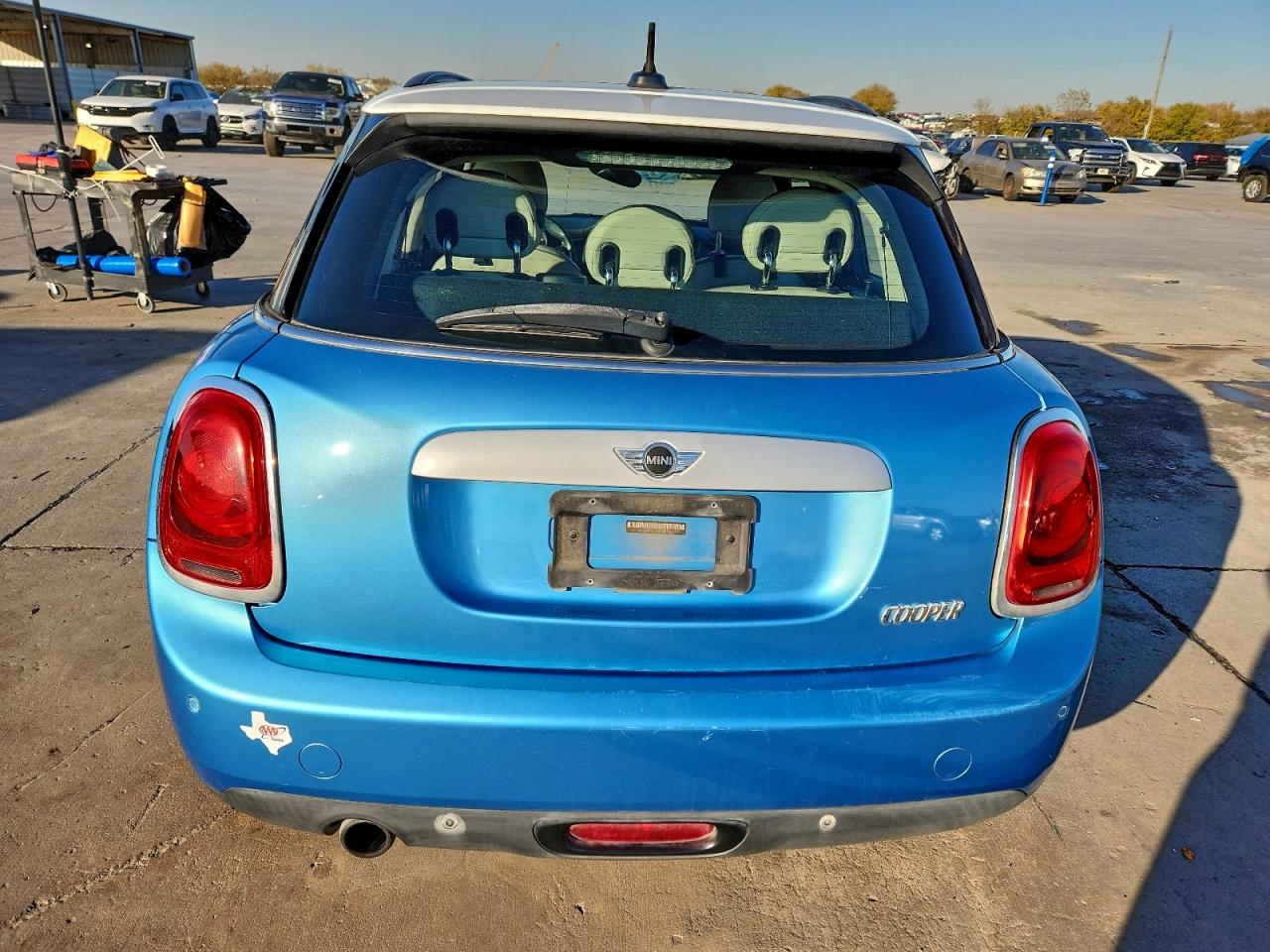 2015 Mini Cooper Blue vin: WMWXS5C58FT828850