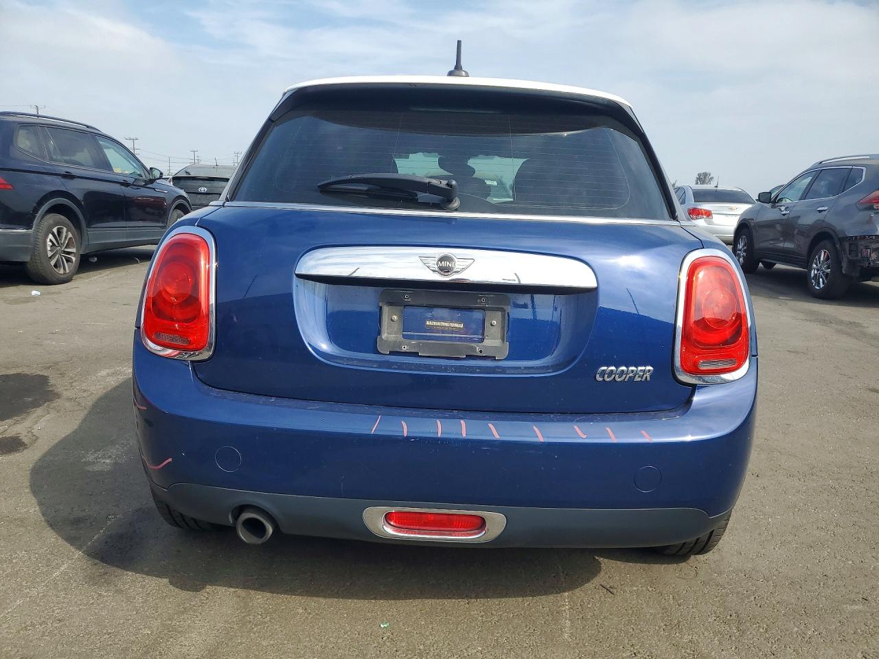 2015 Mini Cooper Blue vin: WMWXS5C59FT827139