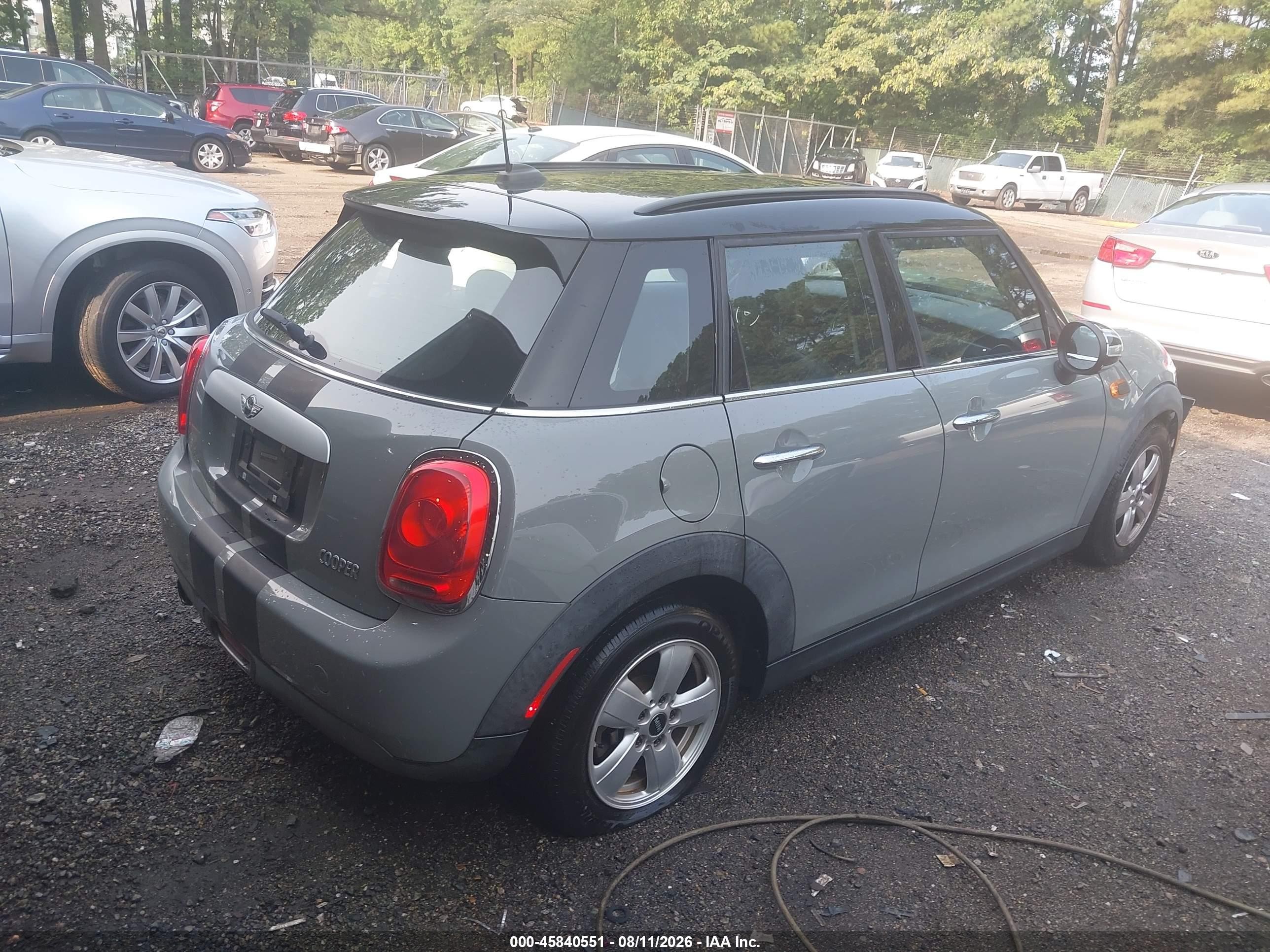 2015 Mini Hardtop Cooper Gray vin: WMWXS5C59FT830543
