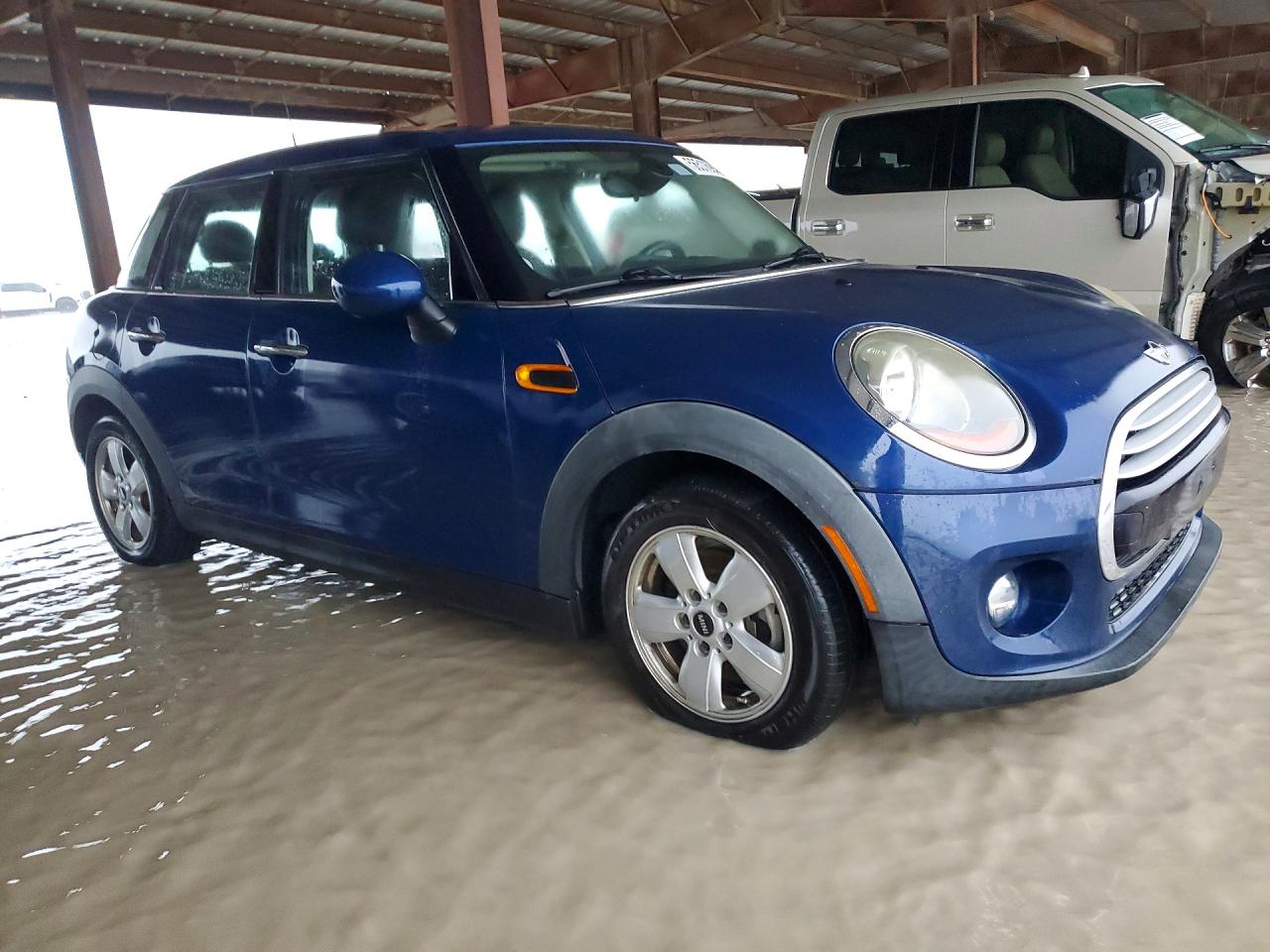 2015 Mini Cooper Blue vin: WMWXS5C59FT833071