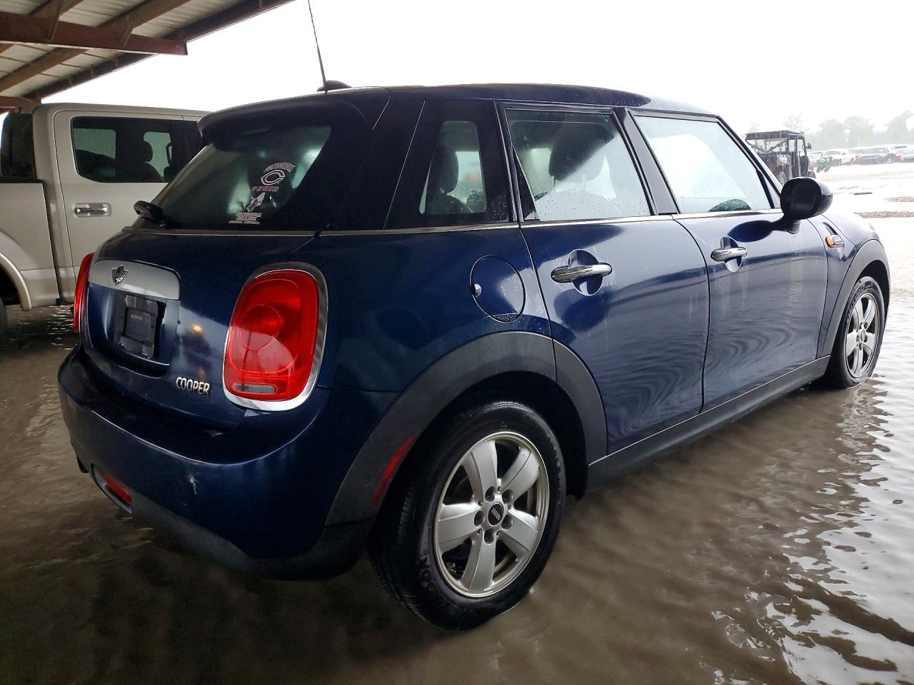2015 Mini Cooper Blue vin: WMWXS5C59FT833071