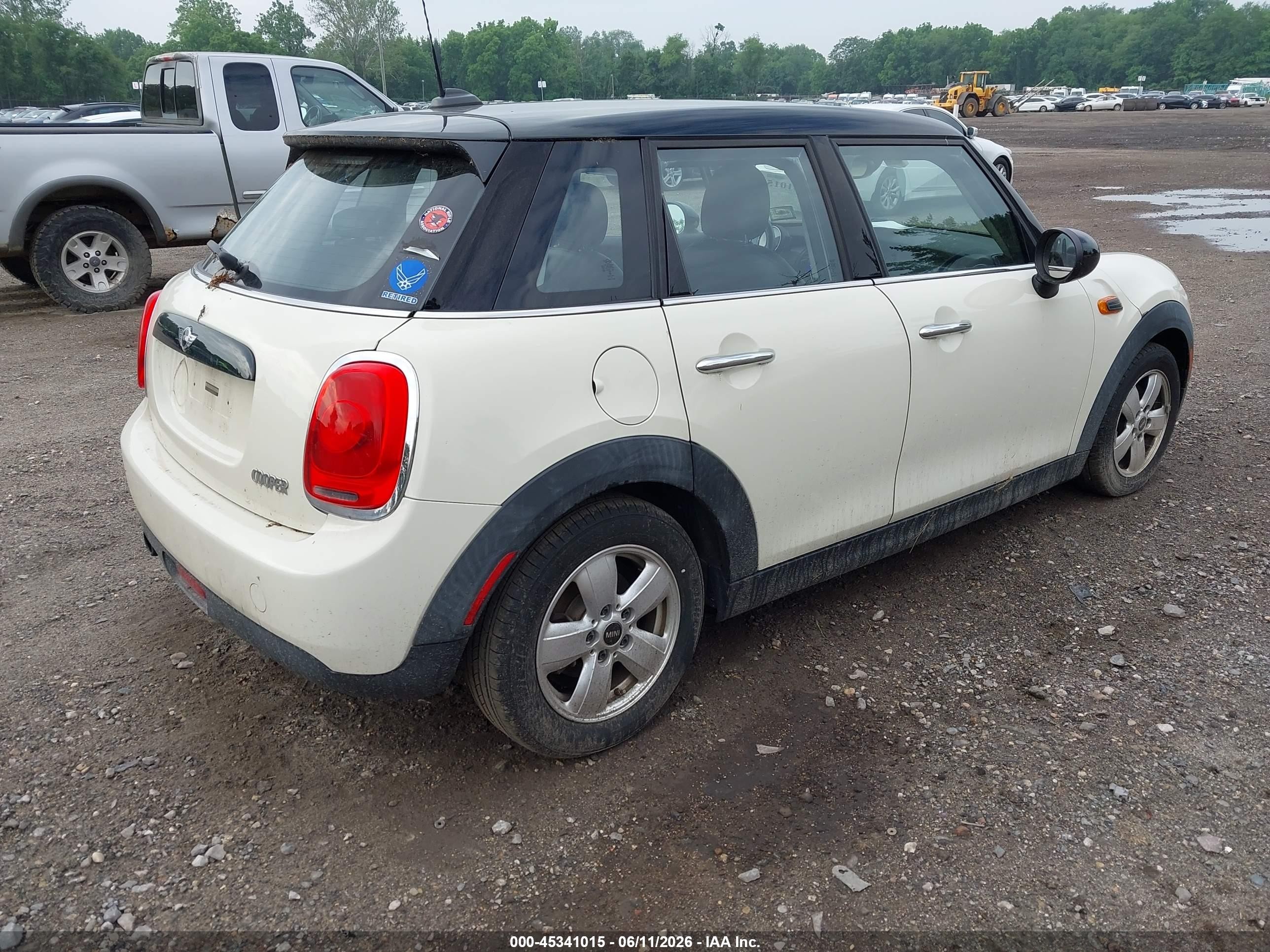 2016 Mini Hardtop Cooper Белый vin: WMWXU1C50G2D12821