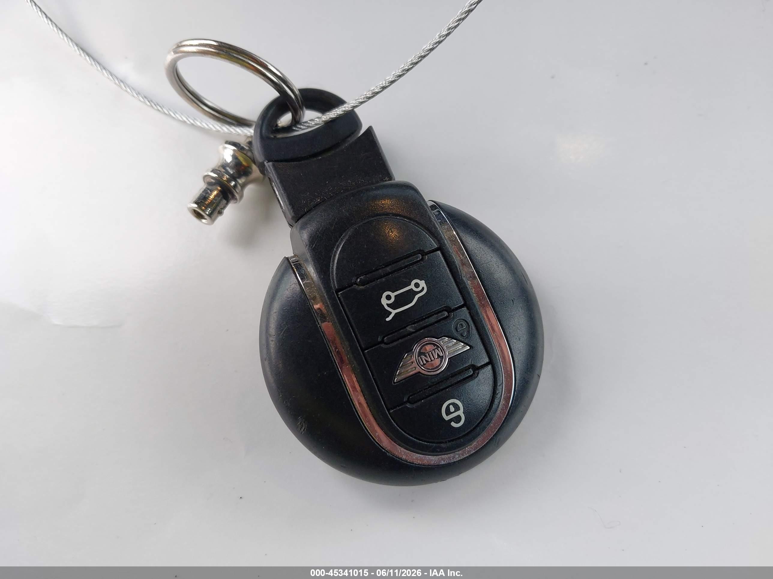2016 Mini Hardtop Cooper Белый vin: WMWXU1C50G2D12821