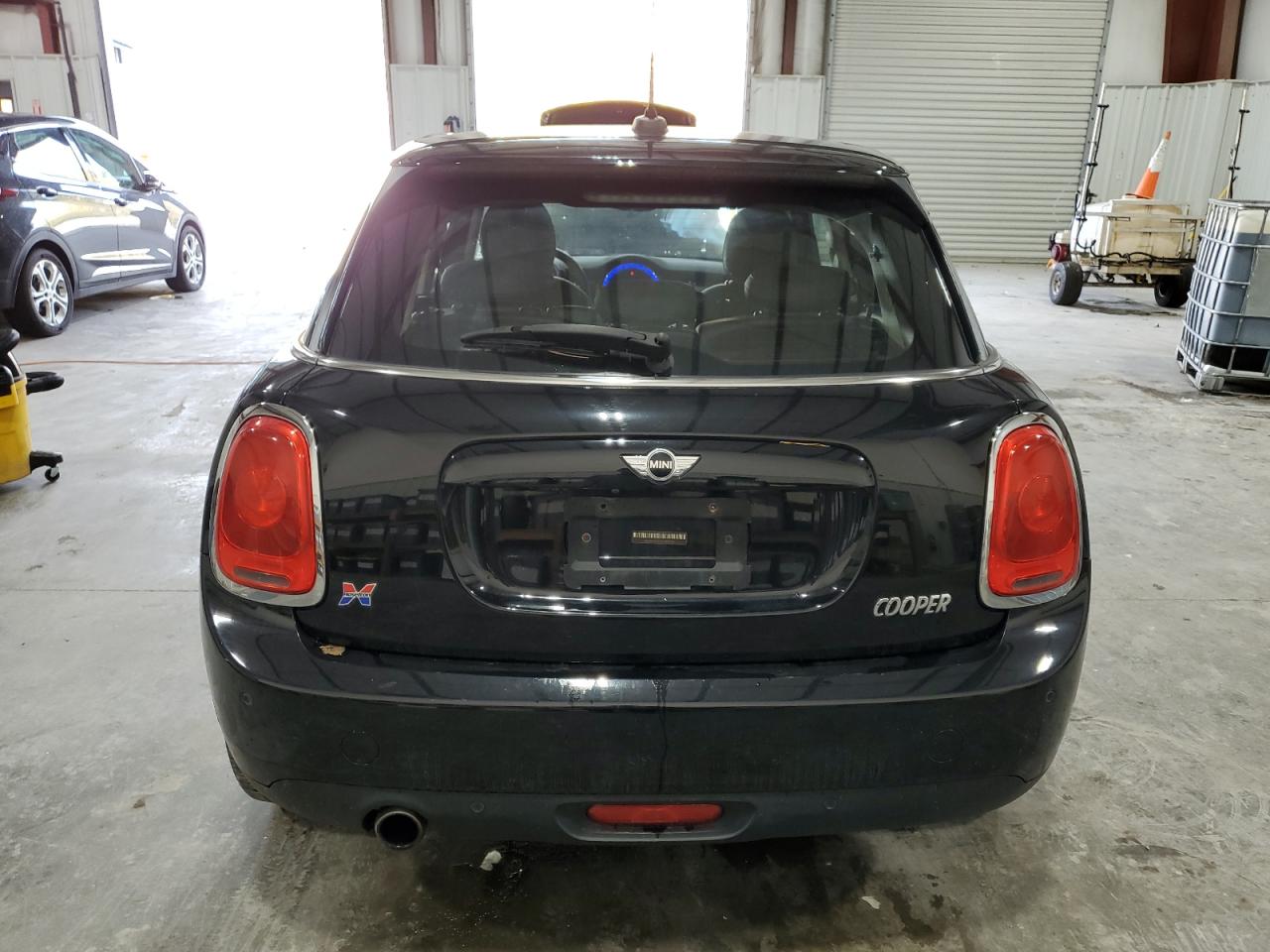 2018 Mini Cooper Черный vin: WMWXU1C50J2F81716