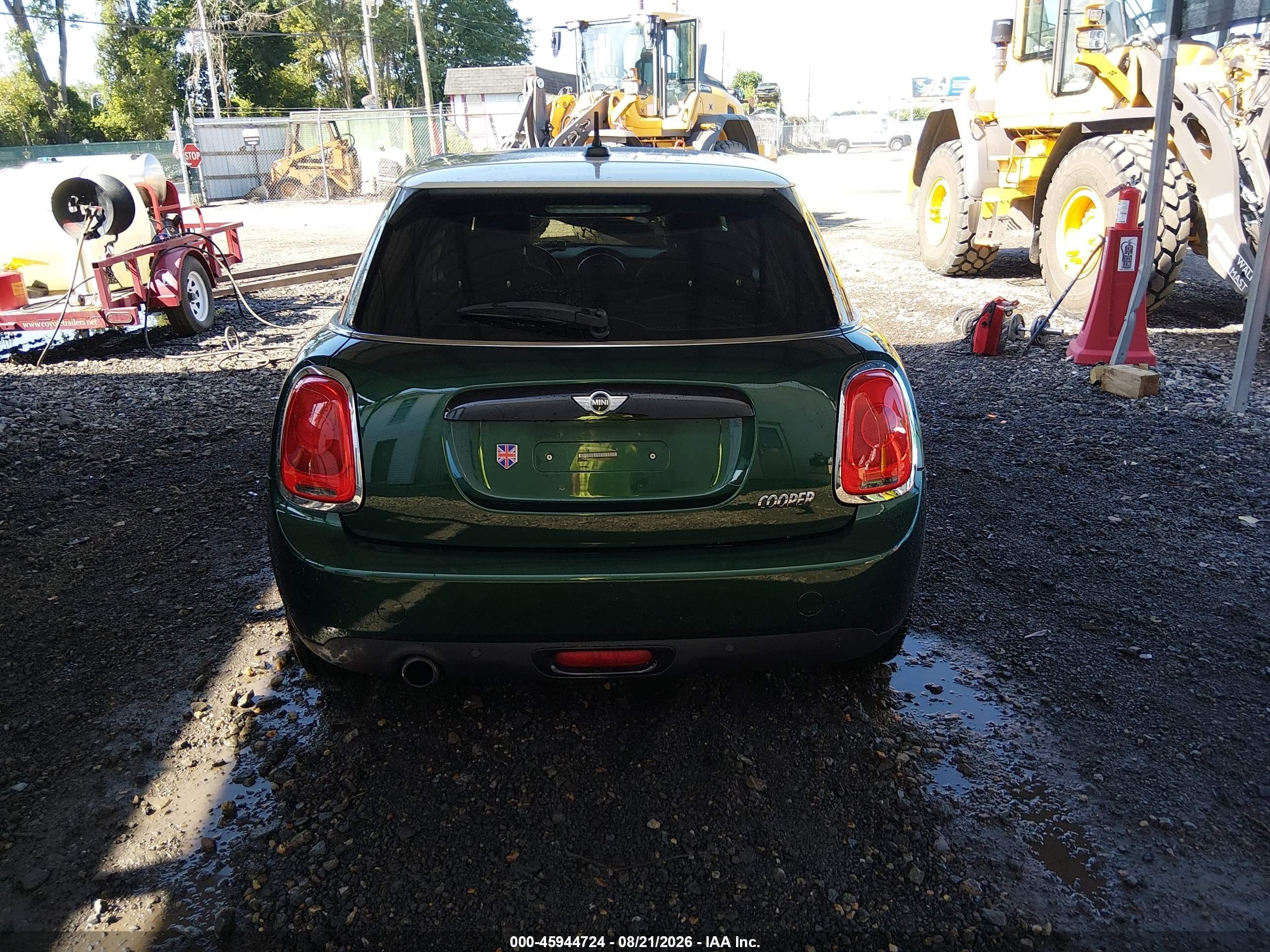2016 Mini Hardtop Cooper Green vin: WMWXU1C5XG2D57765