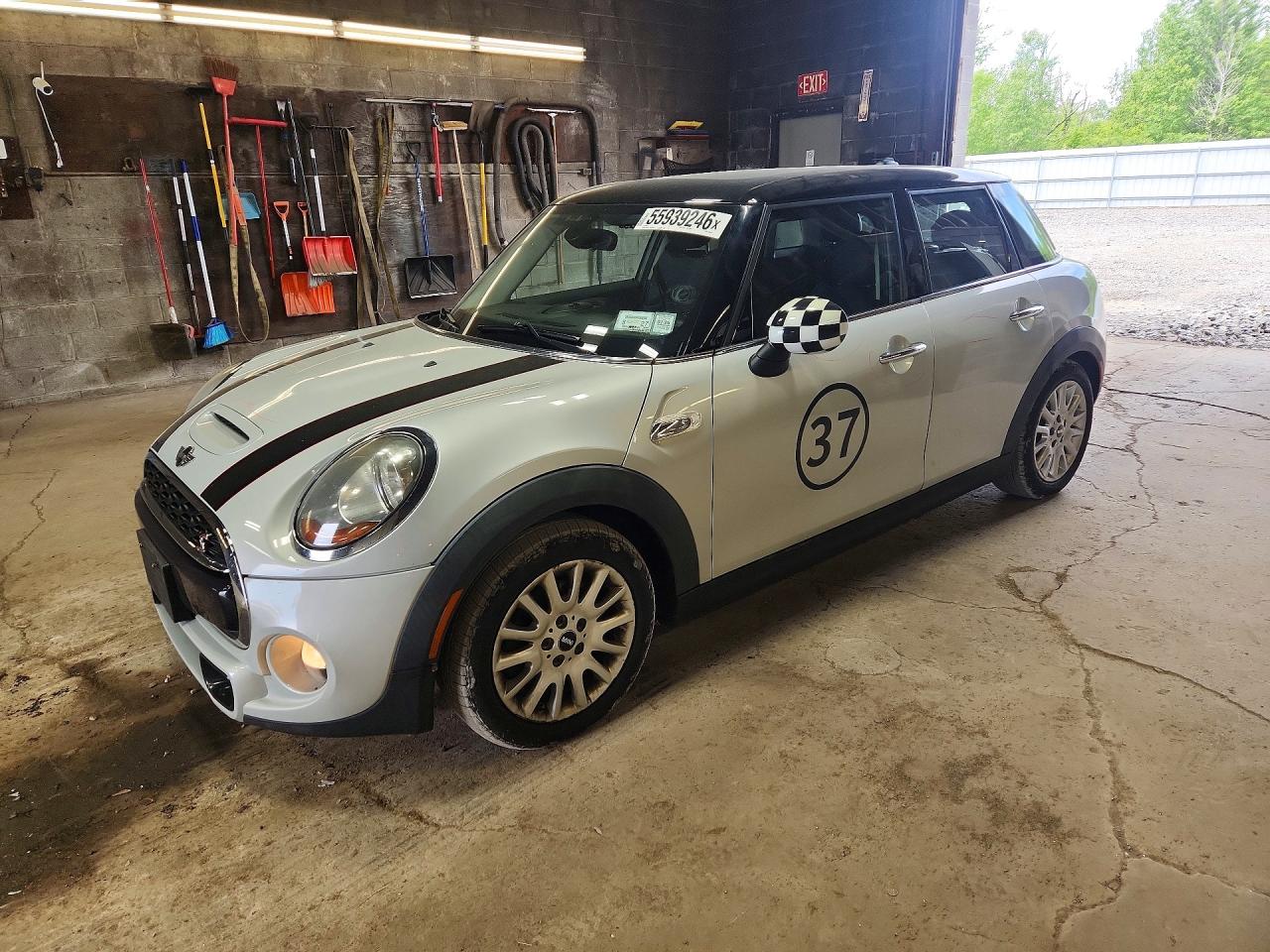 2015 Mini Cooper S Silver vin: WMWXU3C51F2B59411