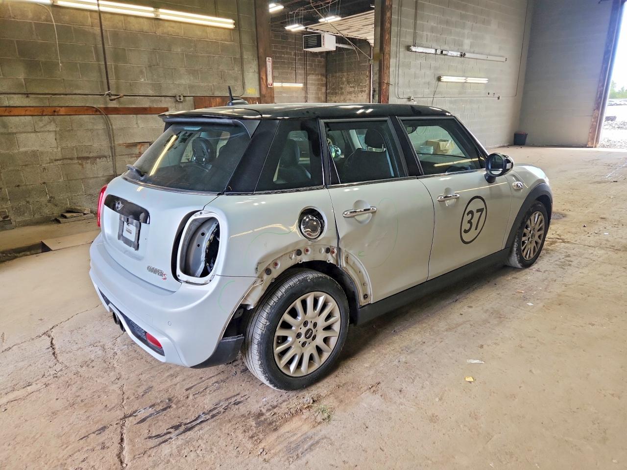 2015 Mini Cooper S Silver vin: WMWXU3C51F2B59411