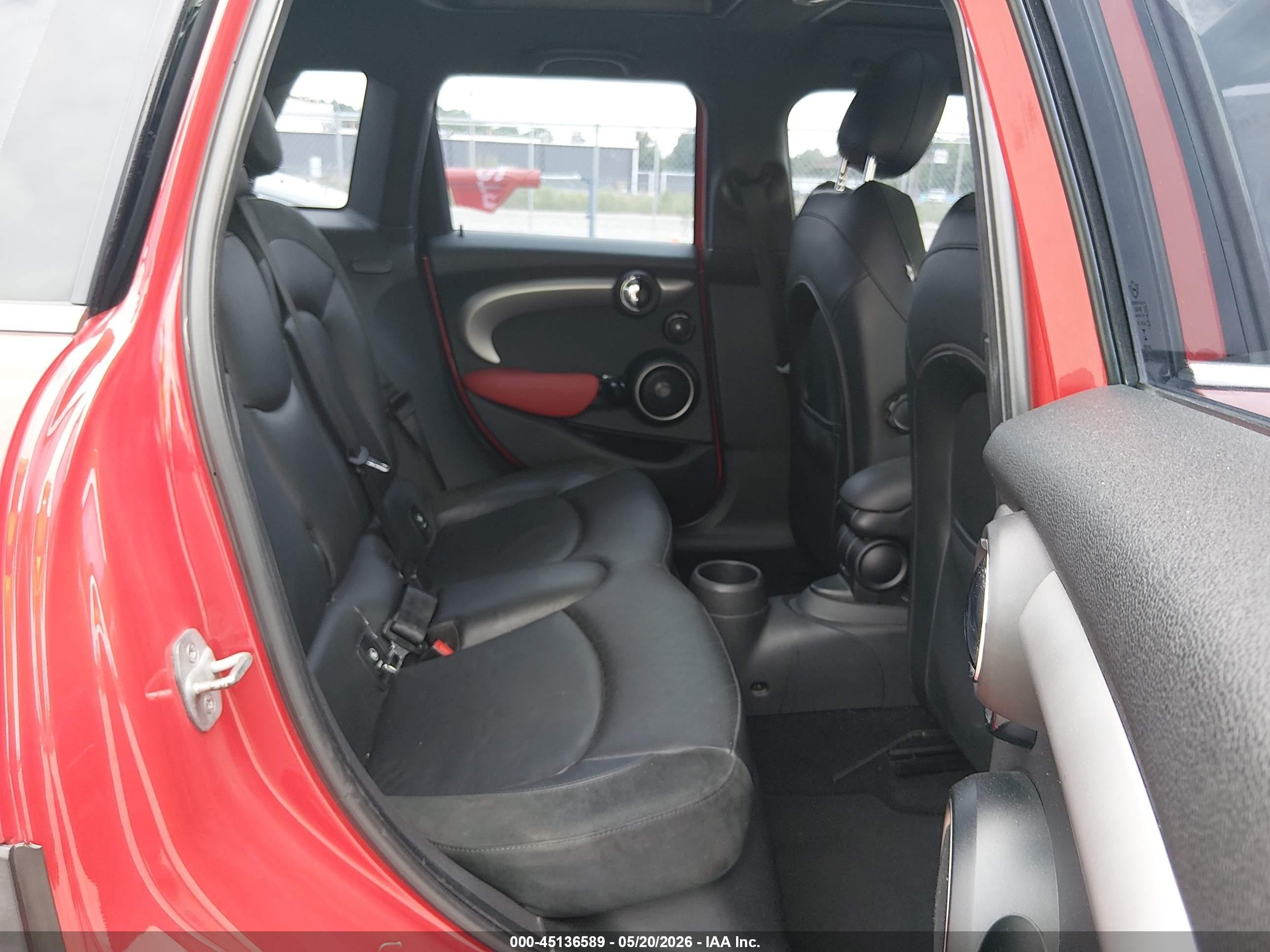 2015 Mini Hardtop Cooper S Красный vin: WMWXU3C52F2B61863