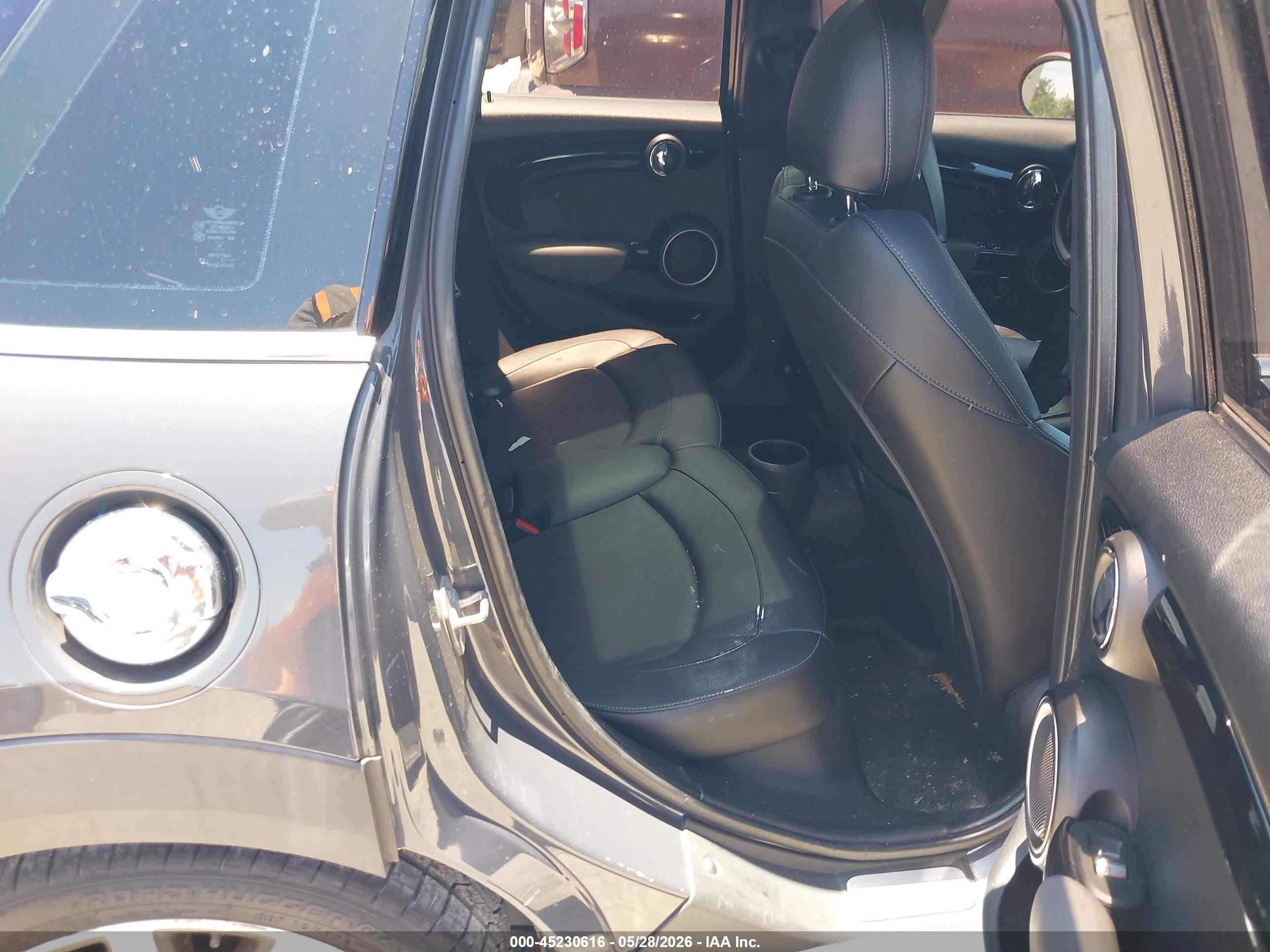 2015 Mini Hardtop Cooper S Gray vin: WMWXU3C52FT891893