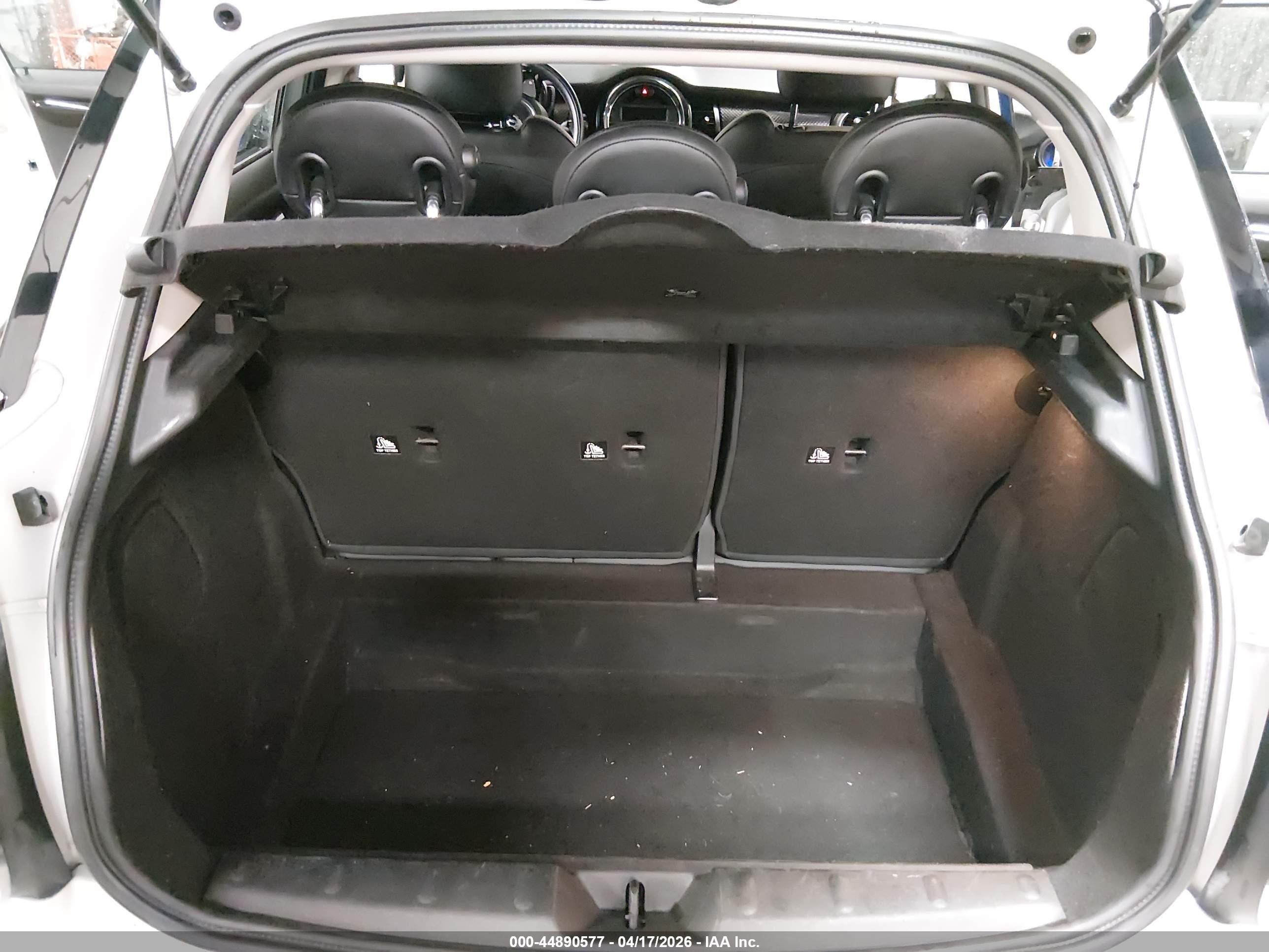 2015 Mini Hardtop Cooper S Silver vin: WMWXU3C53F2B57918