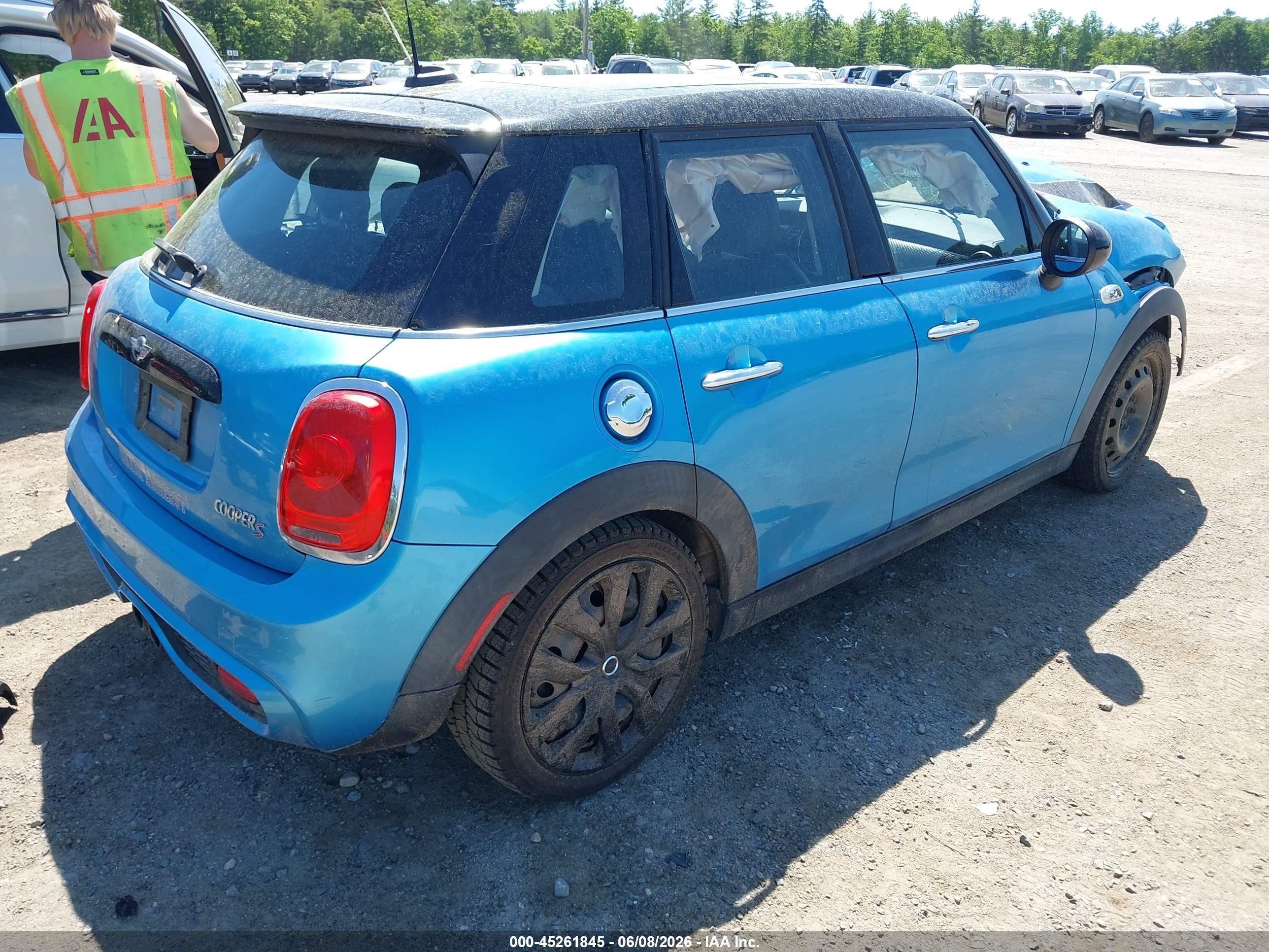 2015 Mini Hardtop Cooper S Blue vin: WMWXU3C53F2B59006
