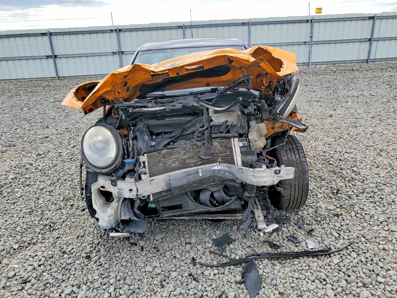 2015 Mini Cooper S Yellow vin: WMWXU3C55F2B56558