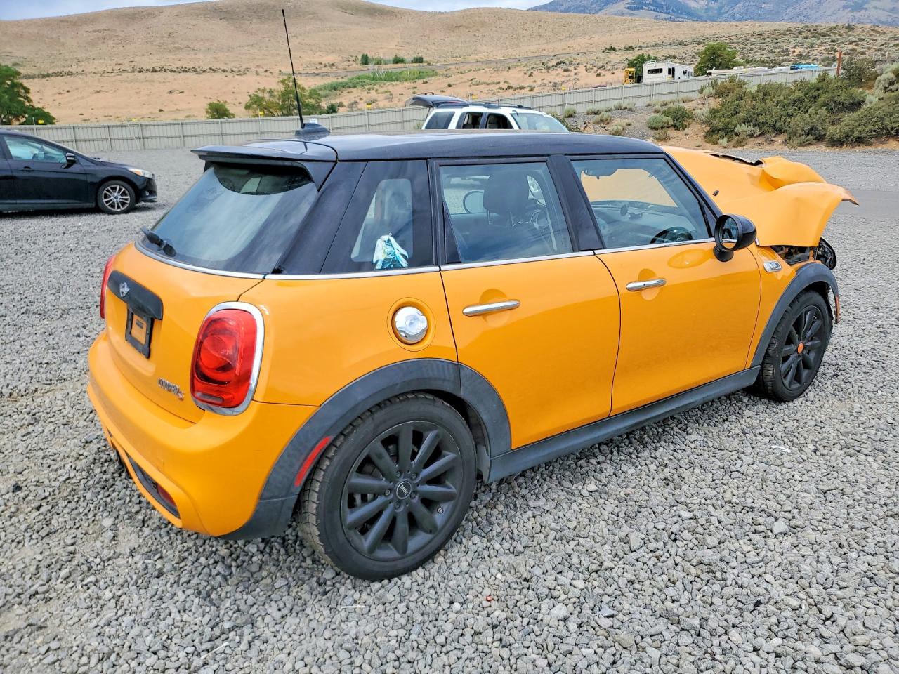 2015 Mini Cooper S Yellow vin: WMWXU3C55F2B56558