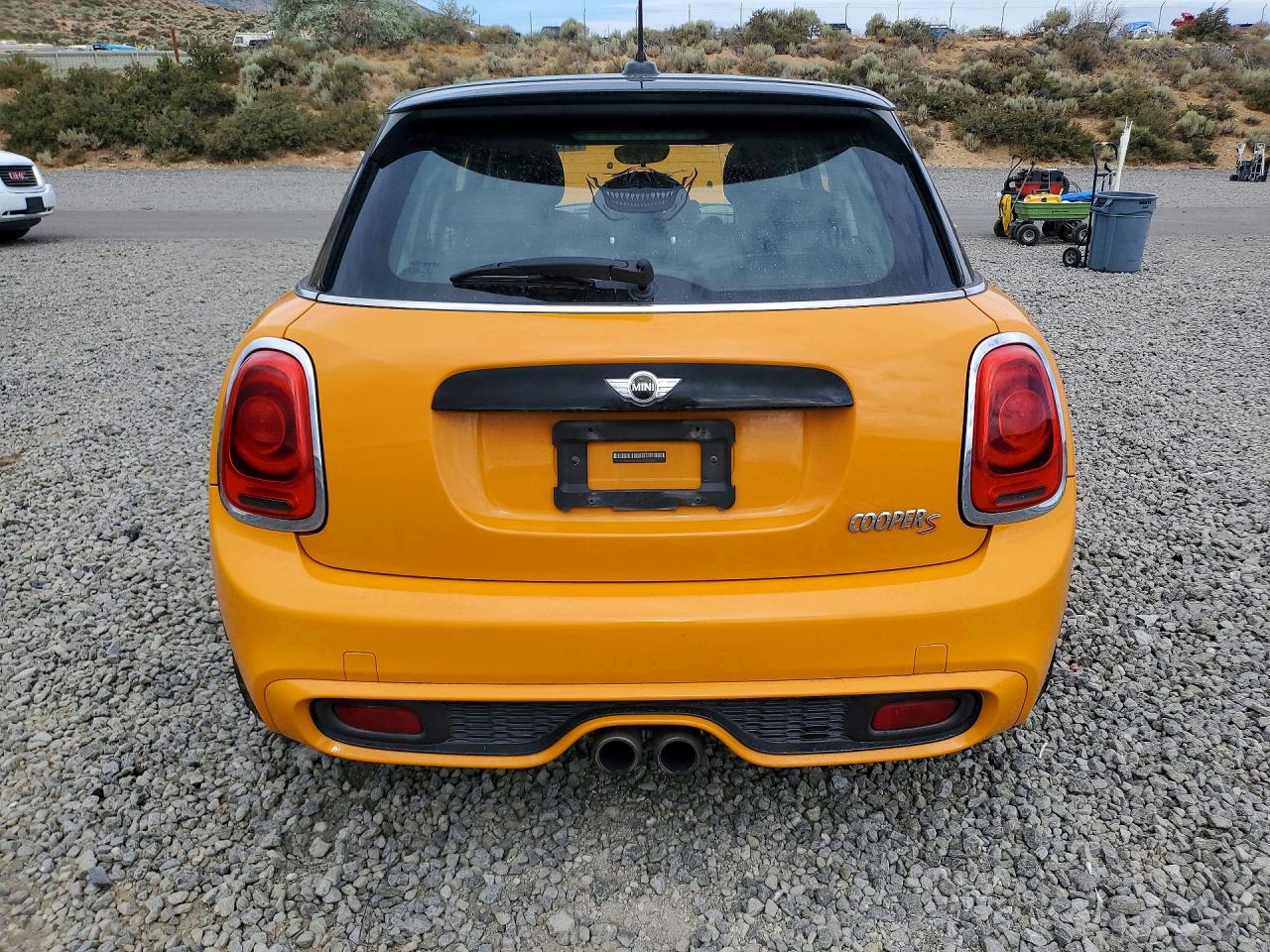 2015 Mini Cooper S Yellow vin: WMWXU3C55F2B56558