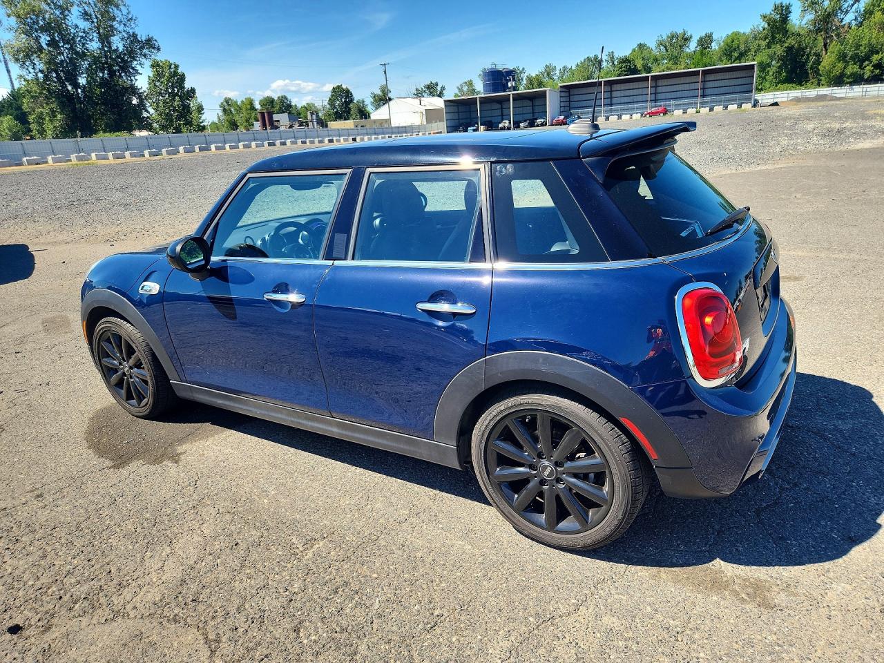 2015 Mini Cooper S Blue vin: WMWXU3C55F2B57127