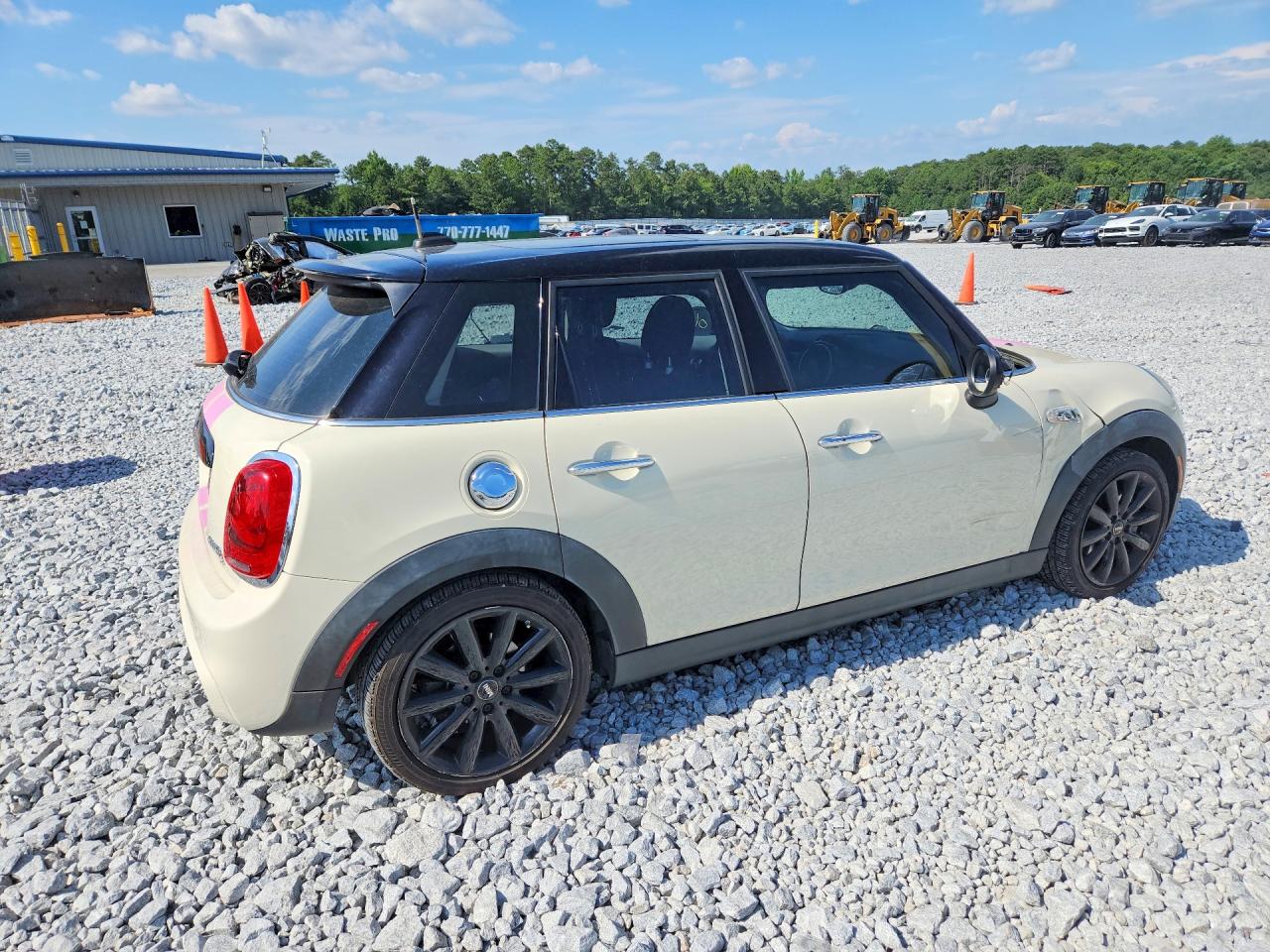 2015 Mini Cooper S White vin: WMWXU3C55F2B57614