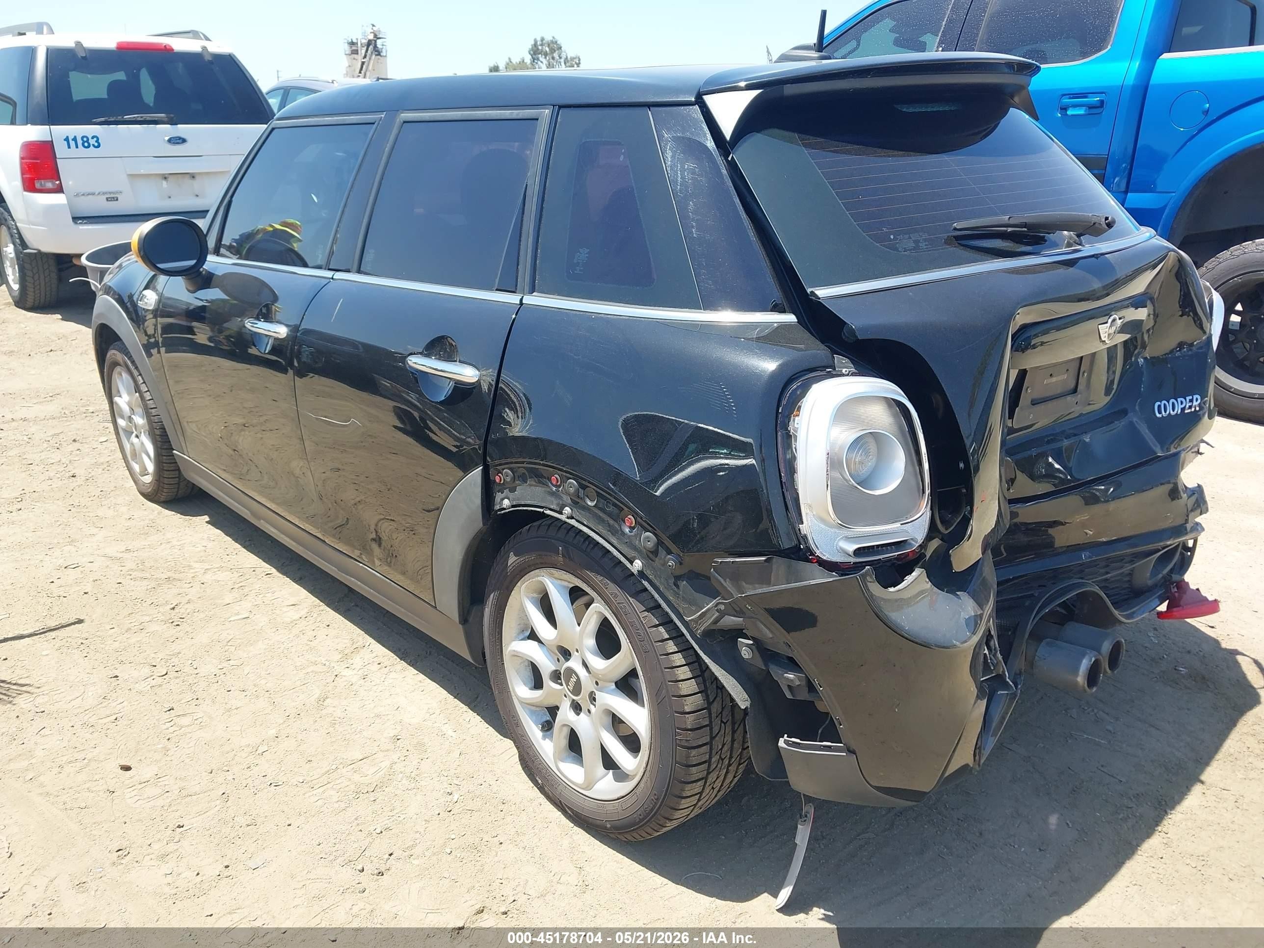 2015 Mini Hardtop Cooper S Black vin: WMWXU3C55F2B66572