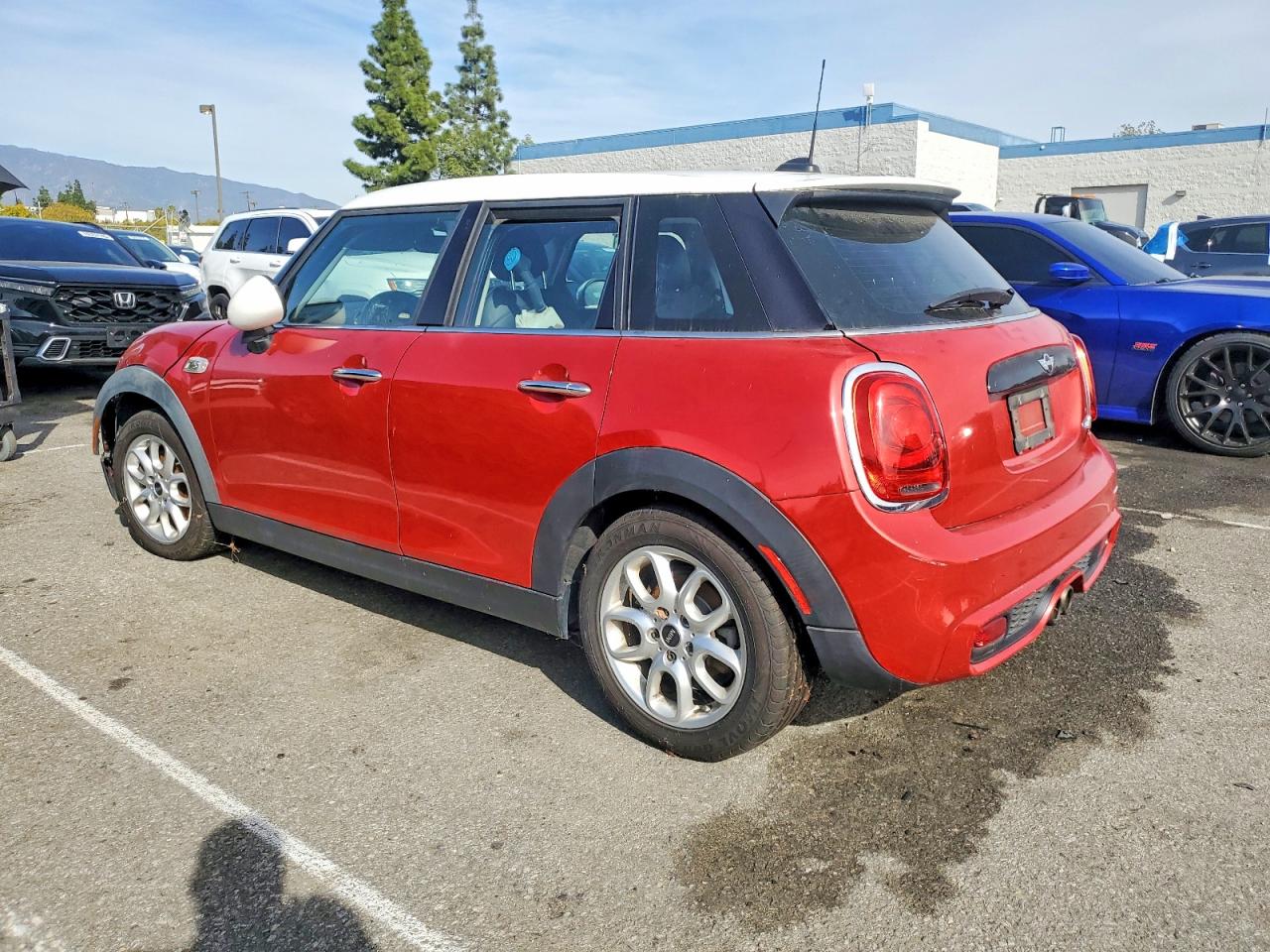 2015 Mini Cooper S Red vin: WMWXU3C56F2B57041