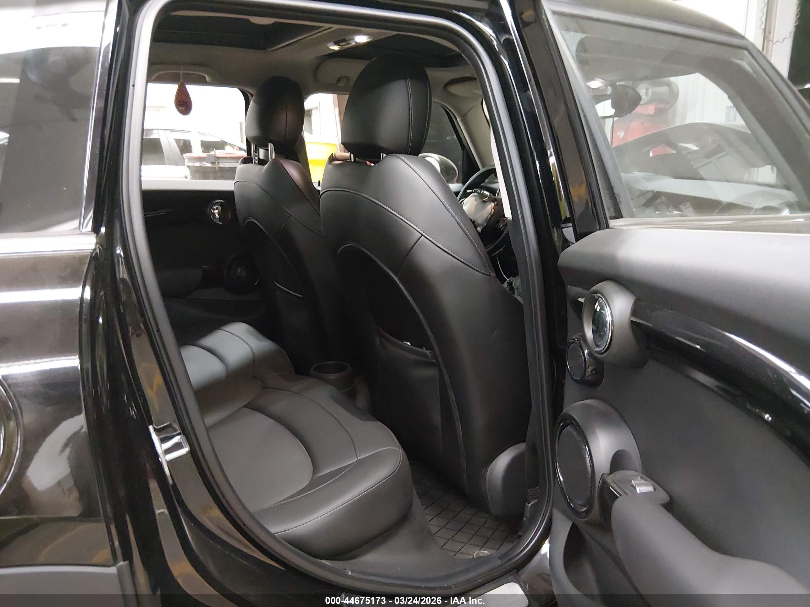 2016 Mini Hardtop Cooper S Black vin: WMWXU3C57G2B63187