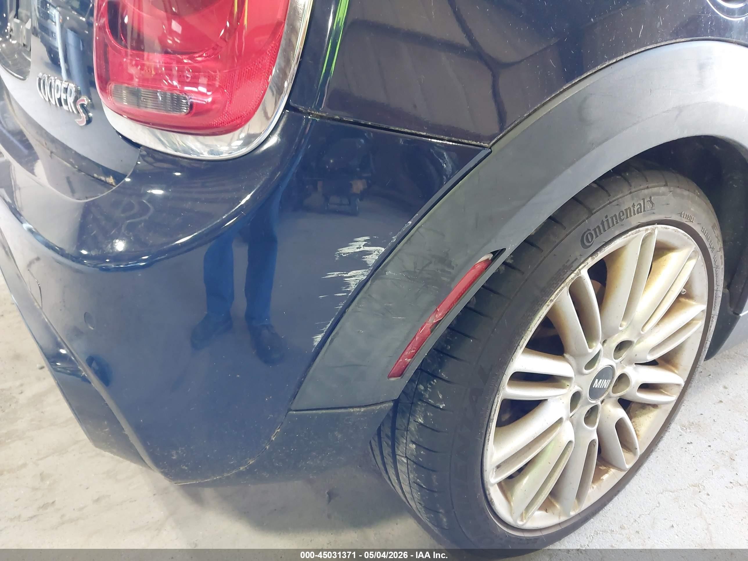2015 Mini Hardtop Cooper S Navy vin: WMWXU3C58F2B58255